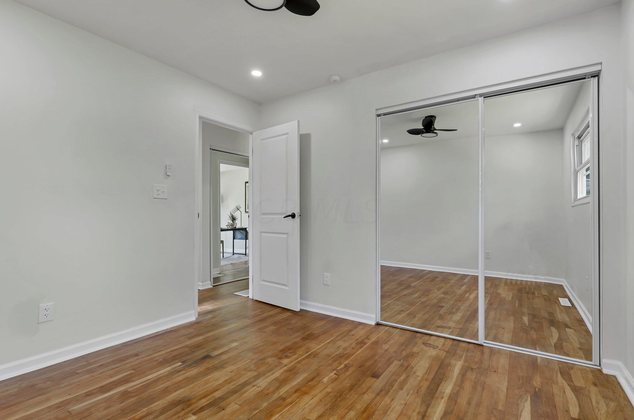 1592 Jonathan Dr, Columbus OH 43207-2735 exterior