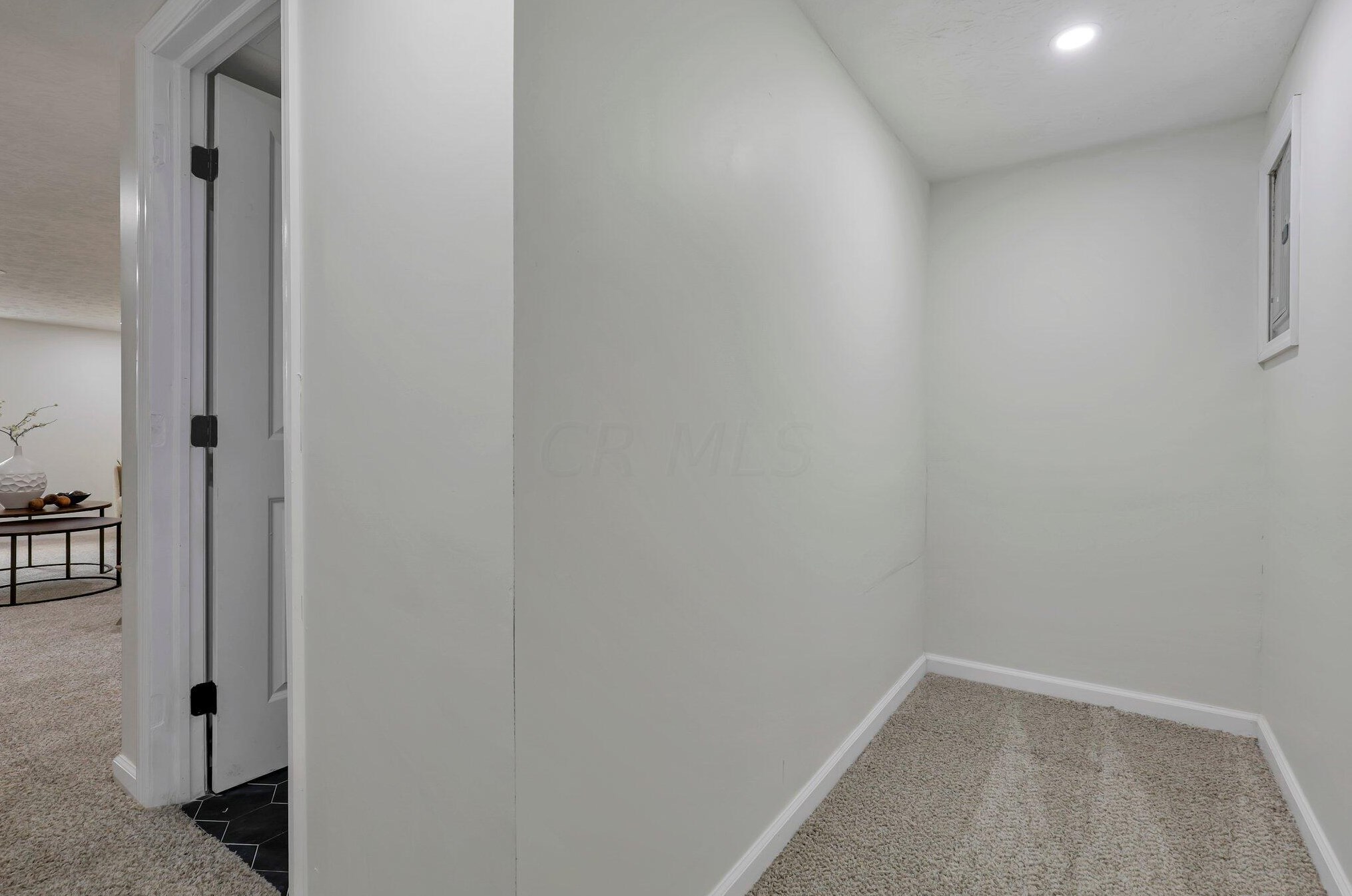 1592 Jonathan Dr, Columbus OH 43207-2735 exterior