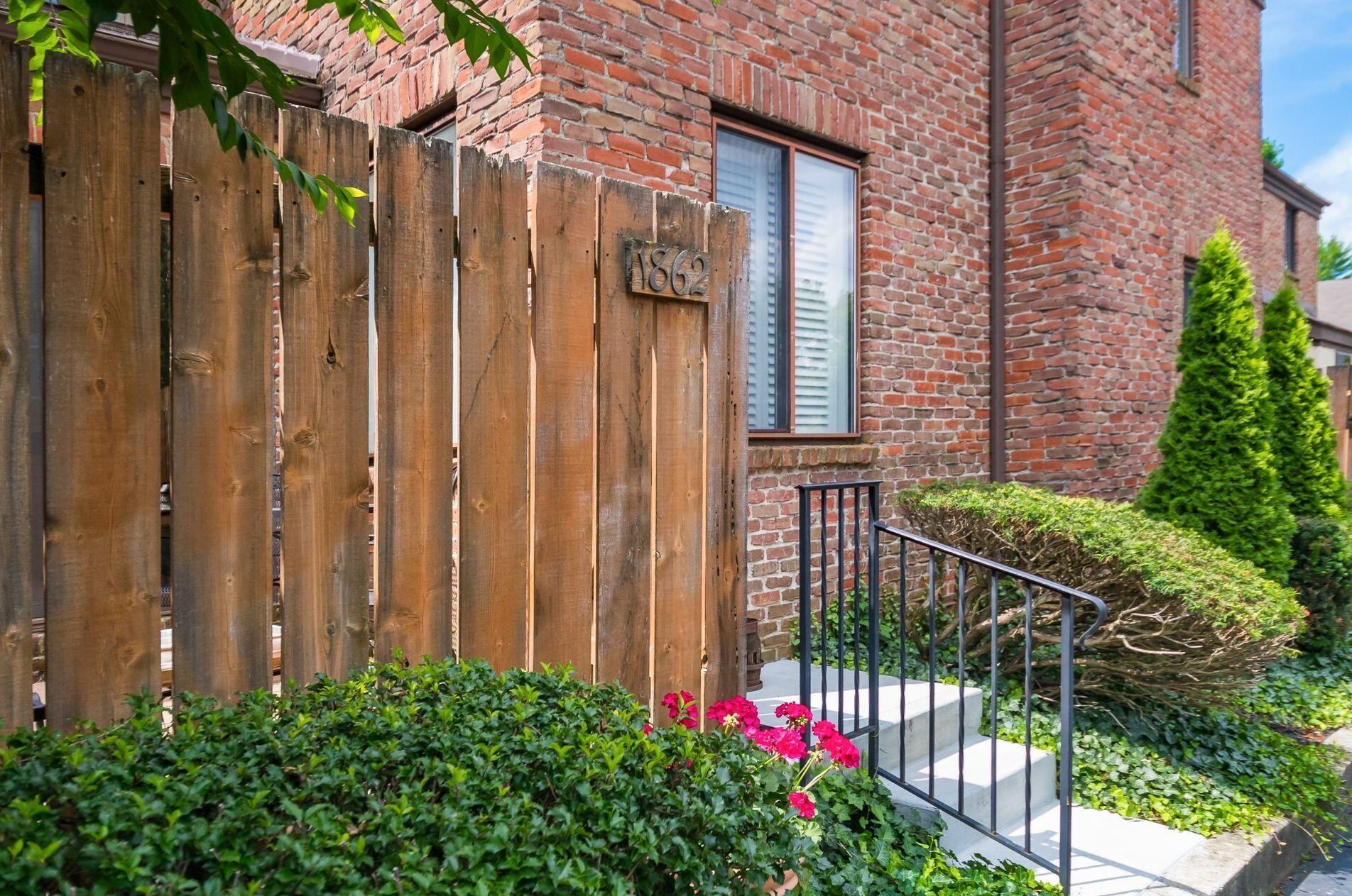 1862 Fishinger Rd, Columbus OH exterior