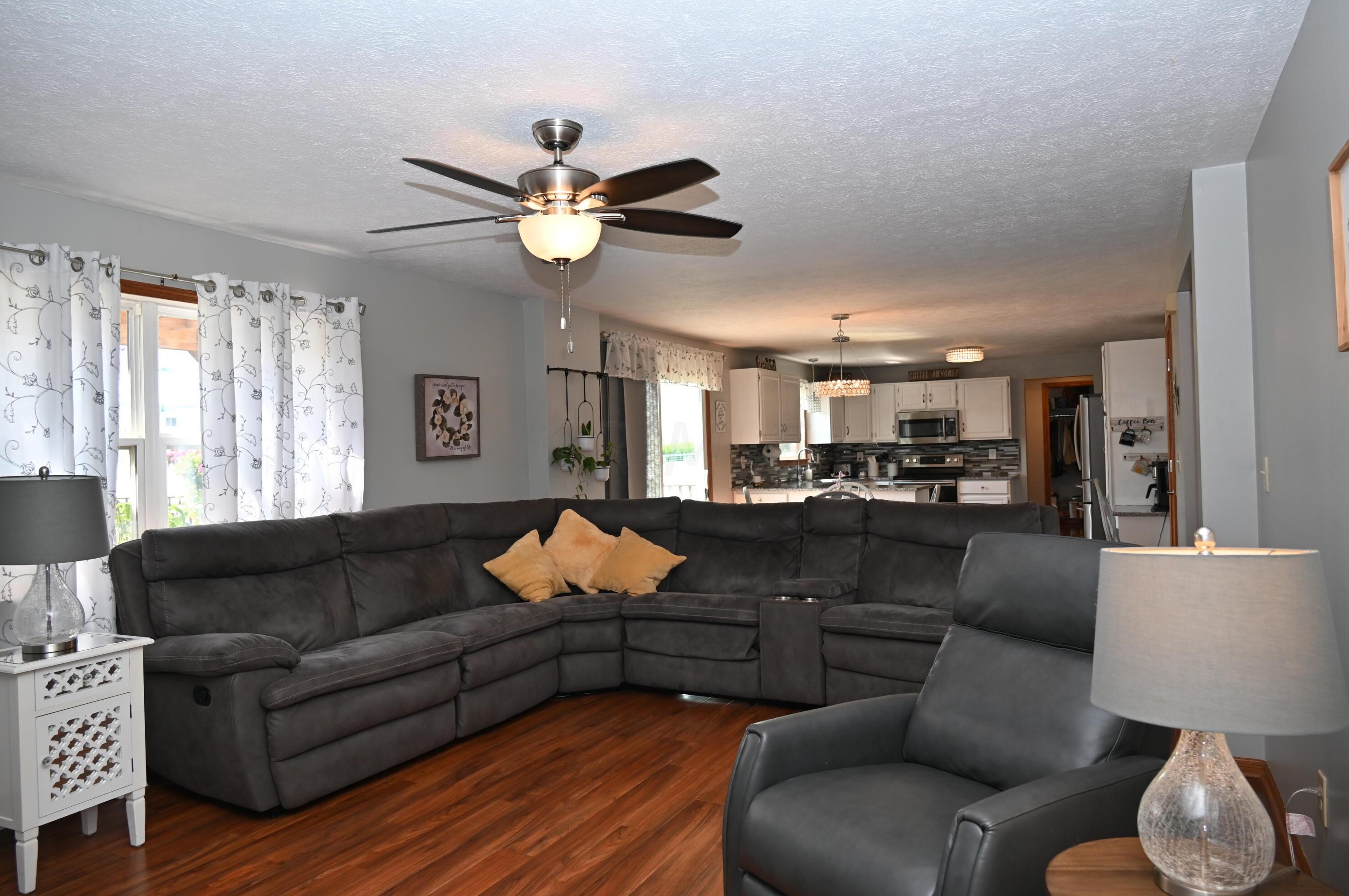 3305 Gooding Rd, Marion, OH 43302