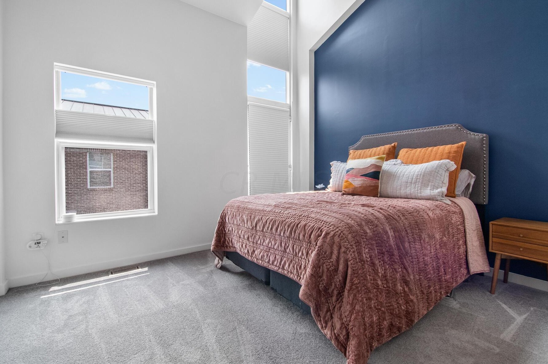 1013 Wall St, Columbus OH  43206-2560 exterior