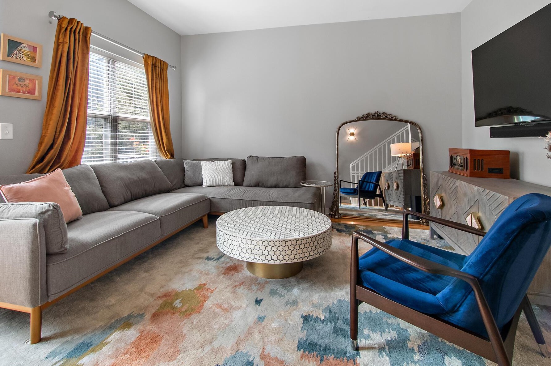 1013 Wall St, Columbus OH  43206-2560 exterior