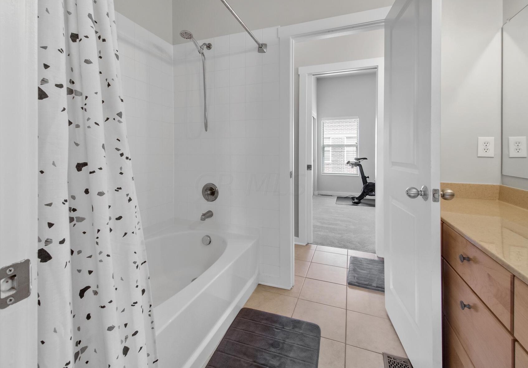 1013 Wall St, Columbus OH  43206-2560 exterior