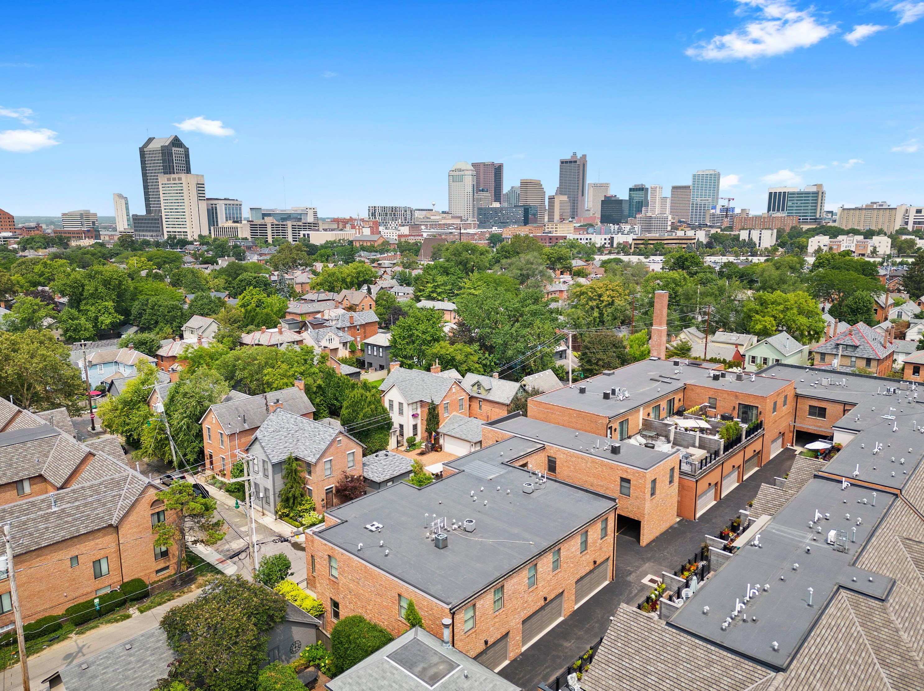 648 Jaeger St, Columbus OH 43206-1239 exterior