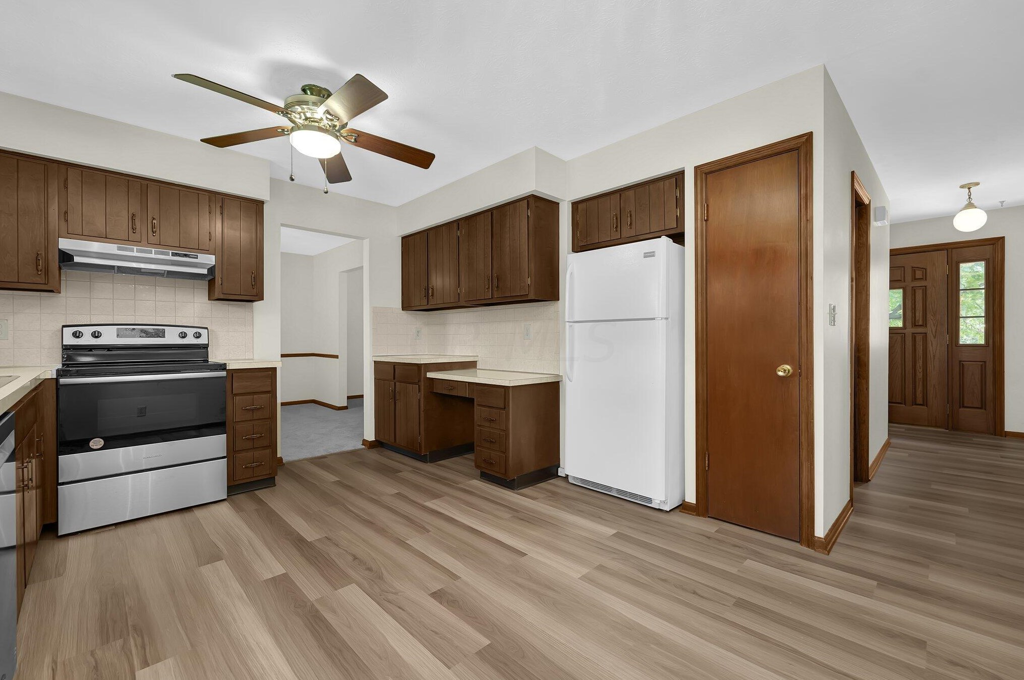 6012 Darby Ln, Columbus OH 43229-2626 exterior