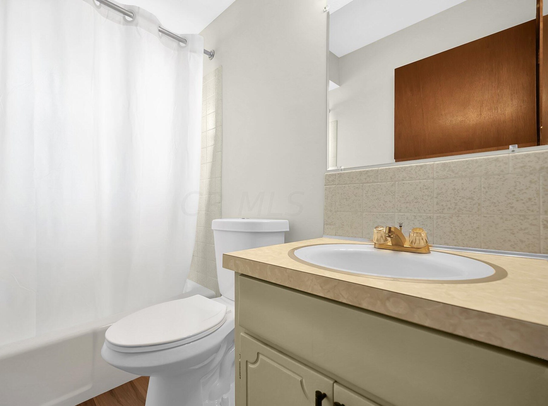 6012 Darby Ln, Columbus OH 43229-2626 exterior