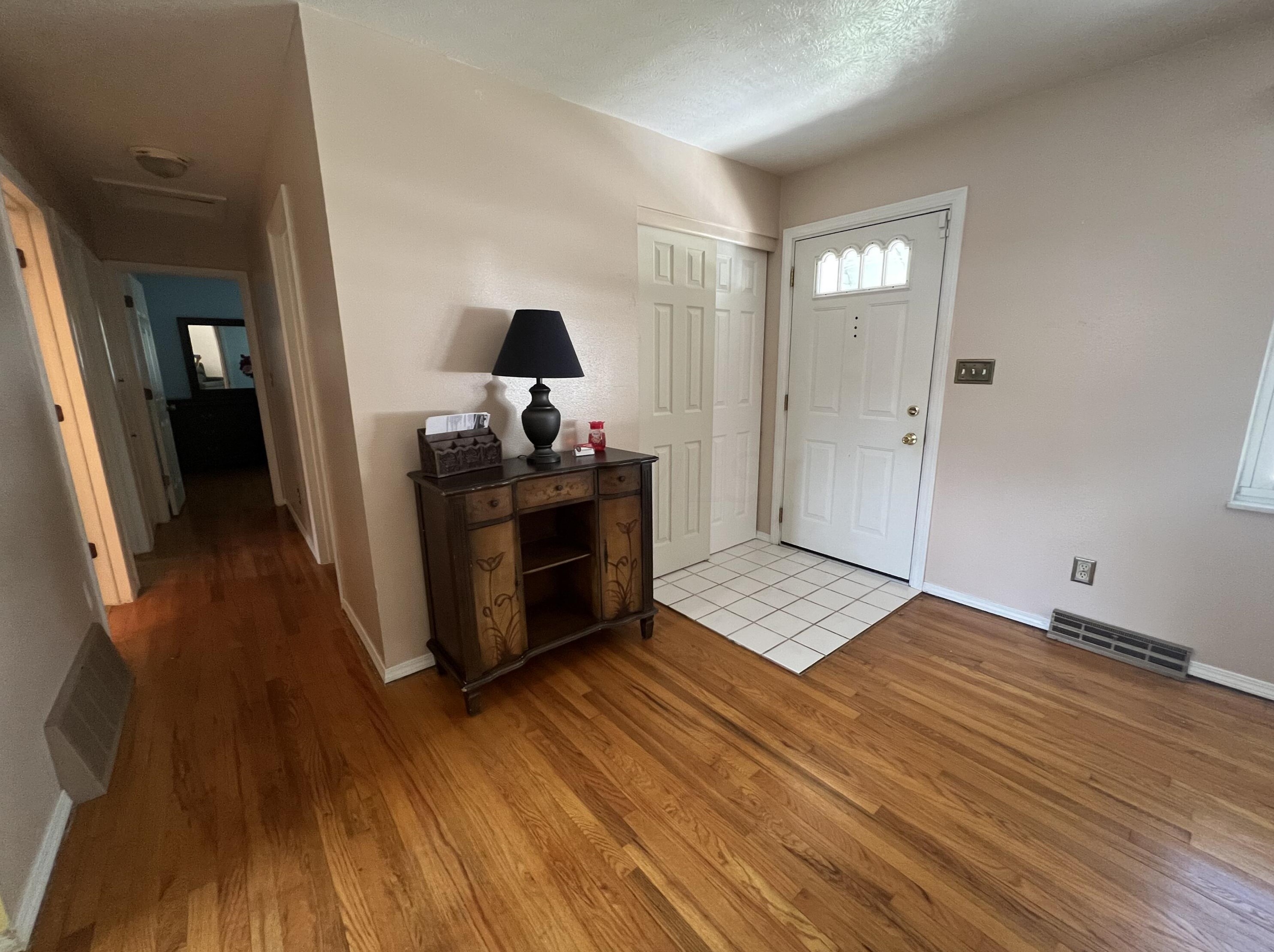 420 Denwood Ct, Columbus, OH 43230-2010