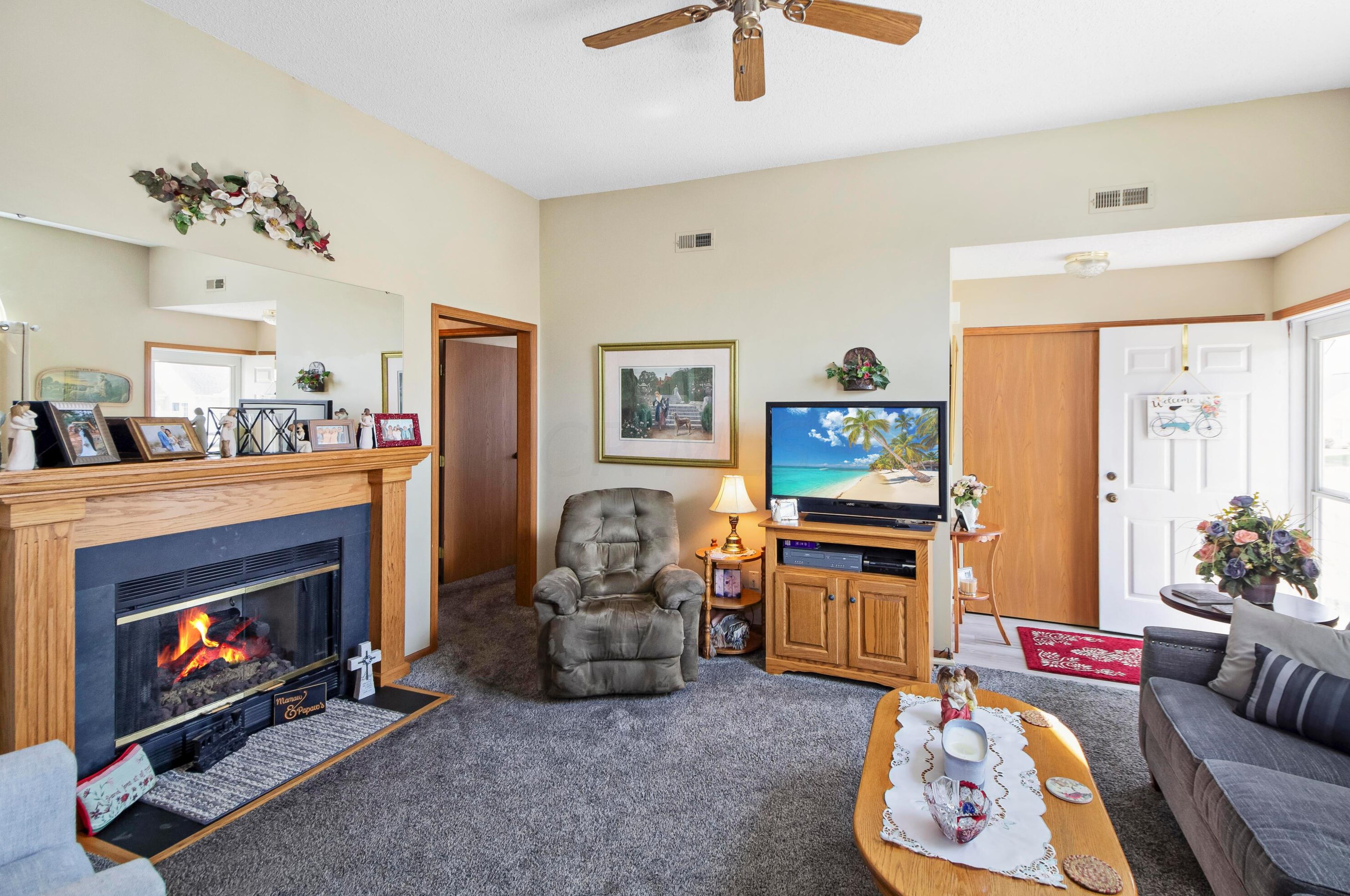 1213 Dunhurst St, Circleville OH  43113-1378 exterior