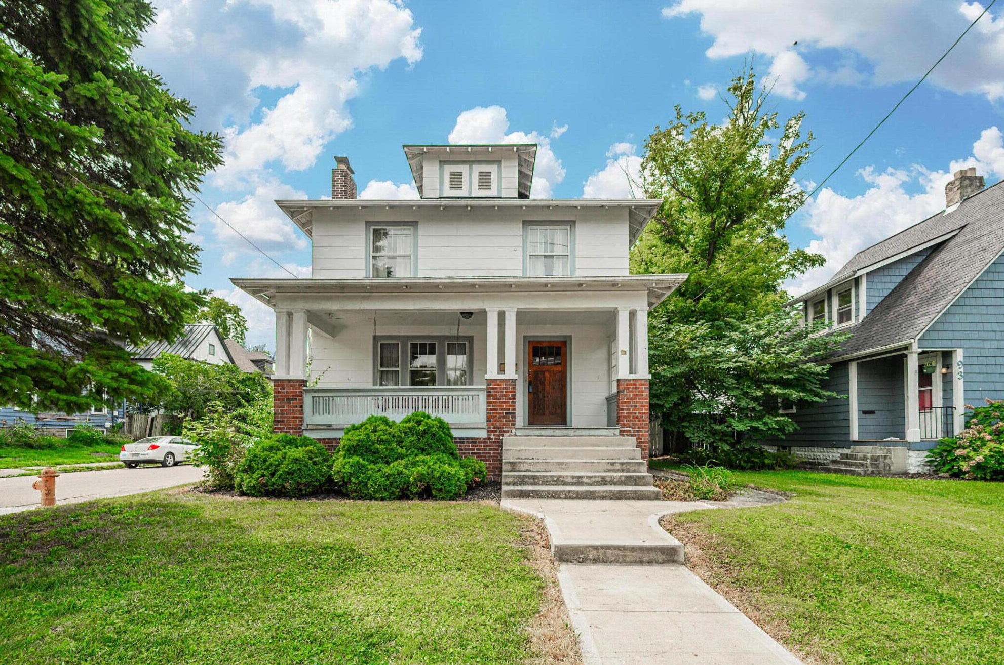 97 Blake Ave, Columbus, OH 43202-2905