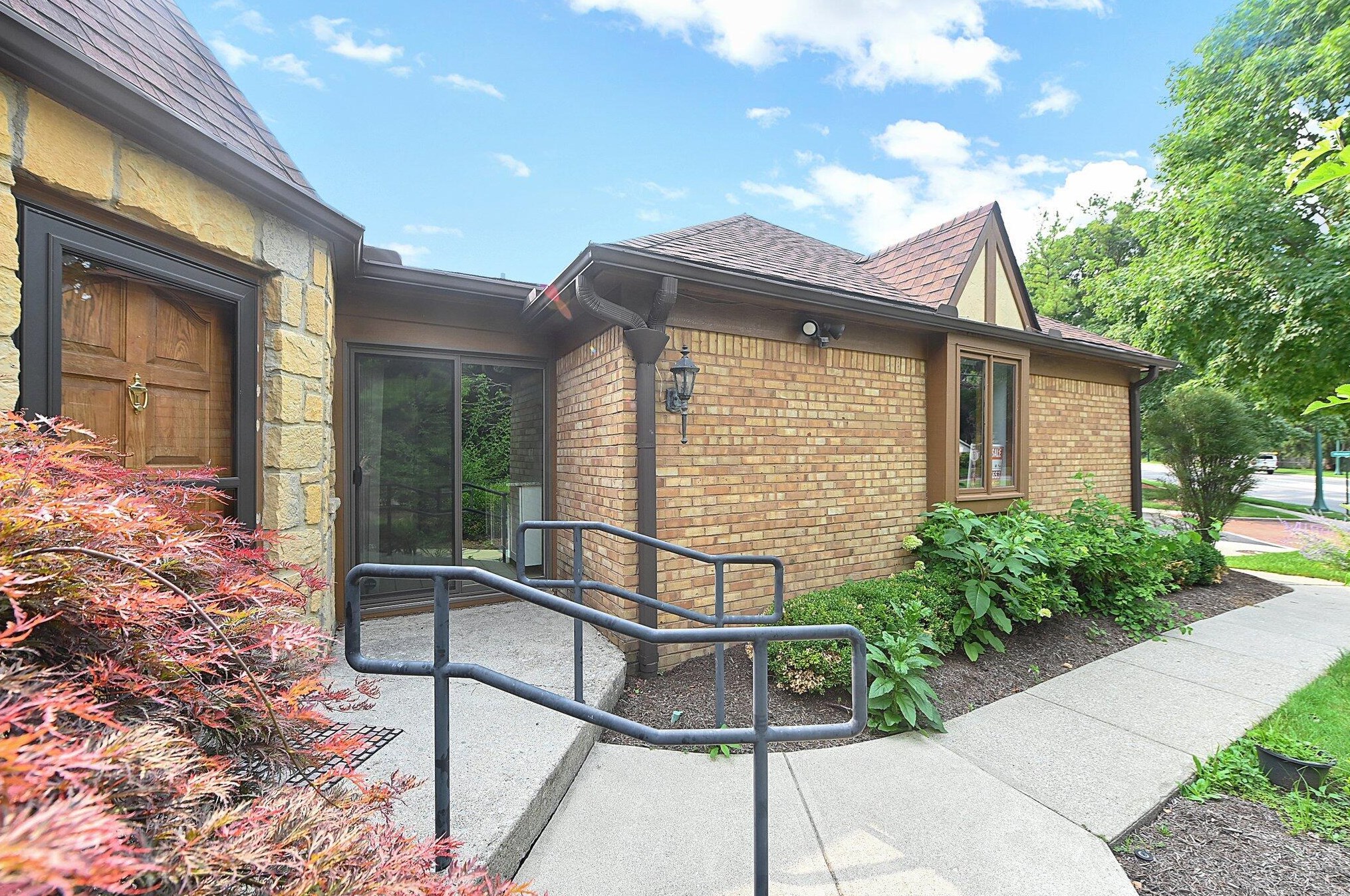 3301 Mansion Way, Columbus, OH 43221-1580