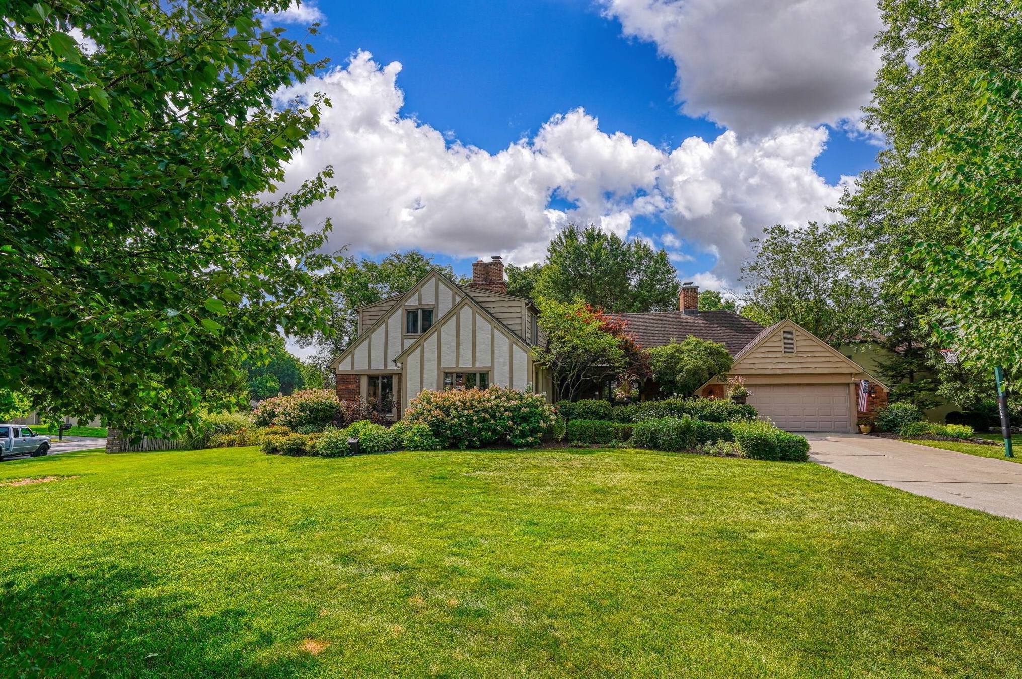 1059 Circle On The Grn, Columbus, OH 43235-1214