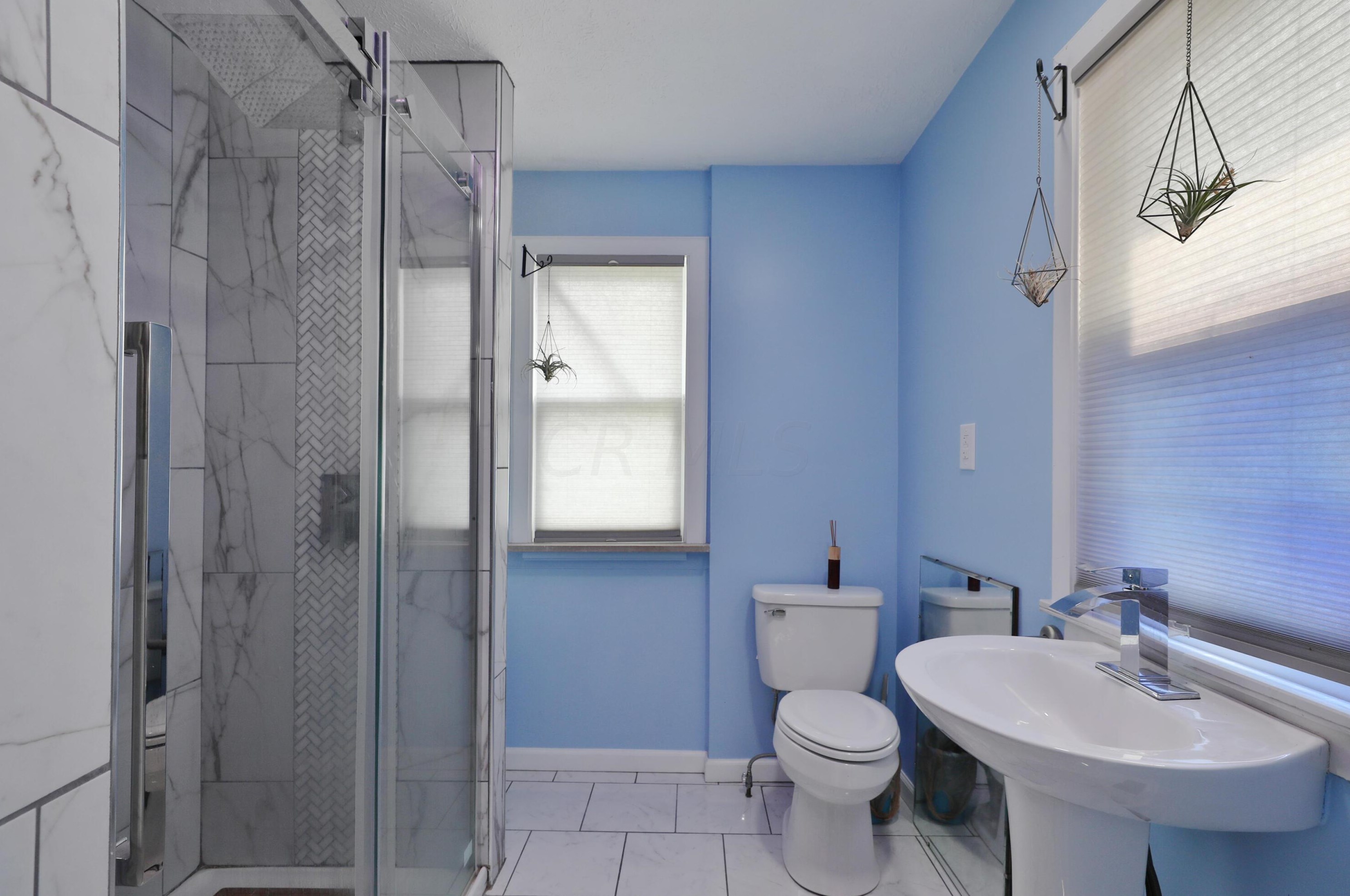 70 Warren Ave, Columbus OH 43204-3052 exterior