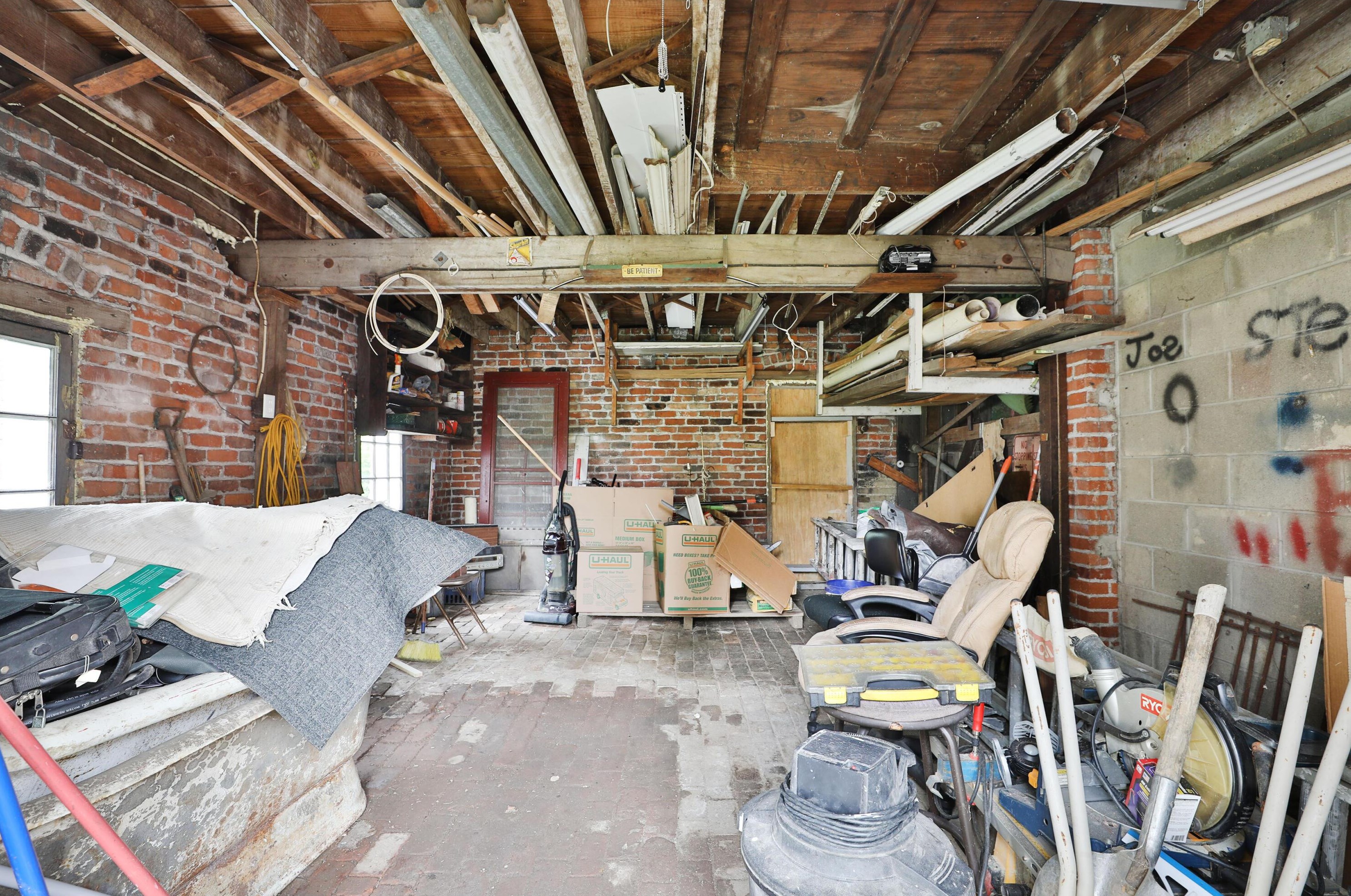 70 Warren Ave, Columbus OH 43204-3052 exterior