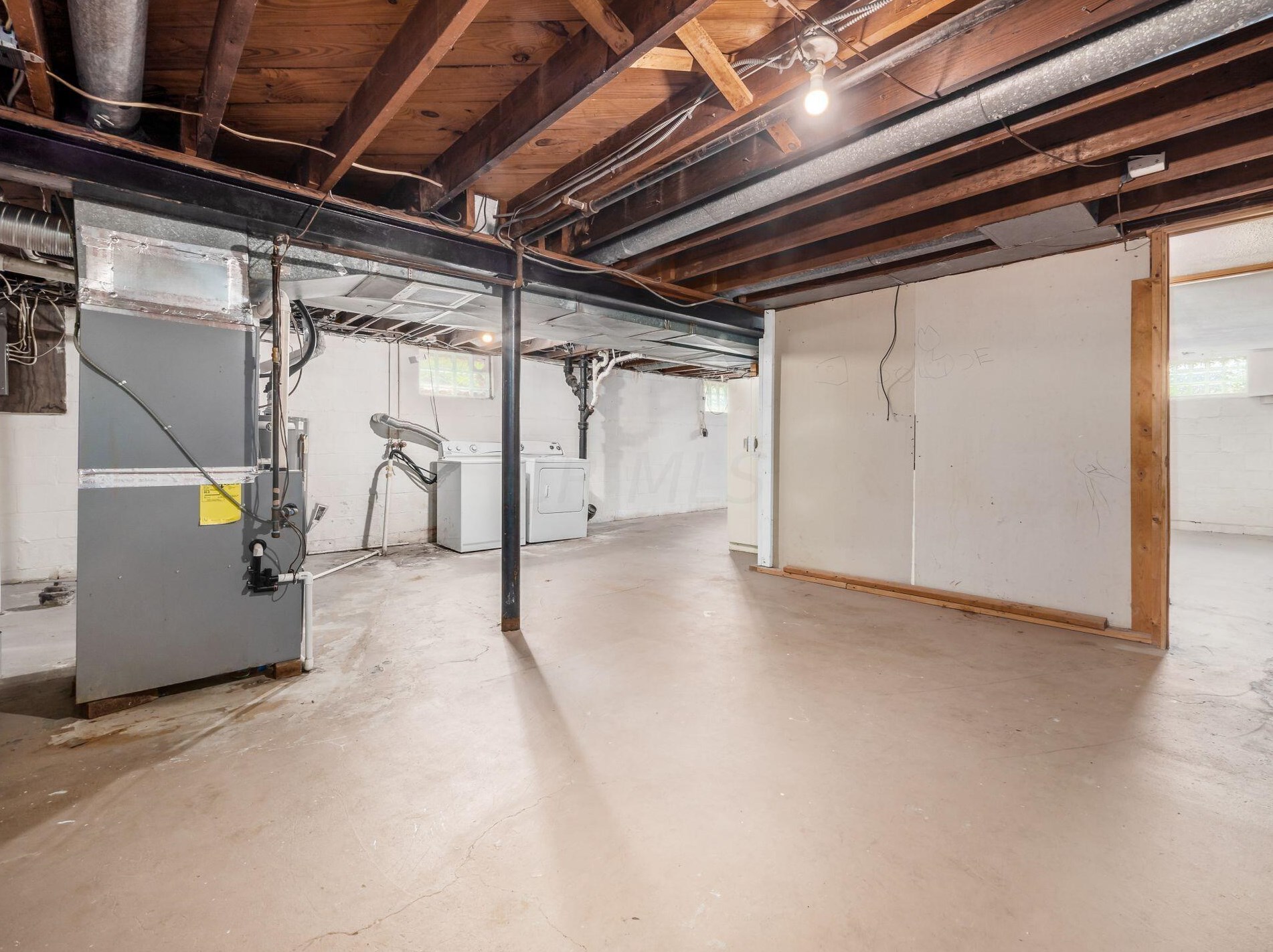 2265 Wickliffe Rd, Columbus OH 43221-1837 exterior