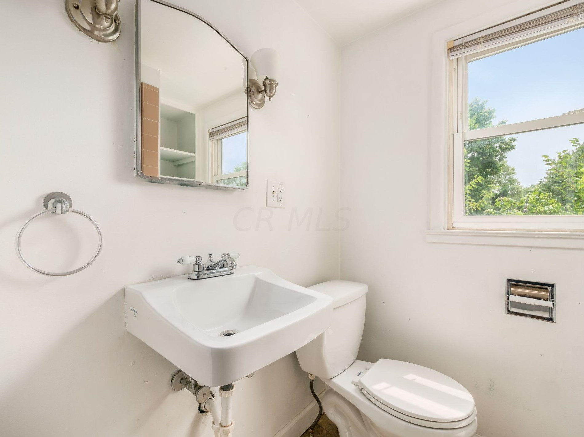 2265 Wickliffe Rd, Columbus OH 43221-1837 exterior