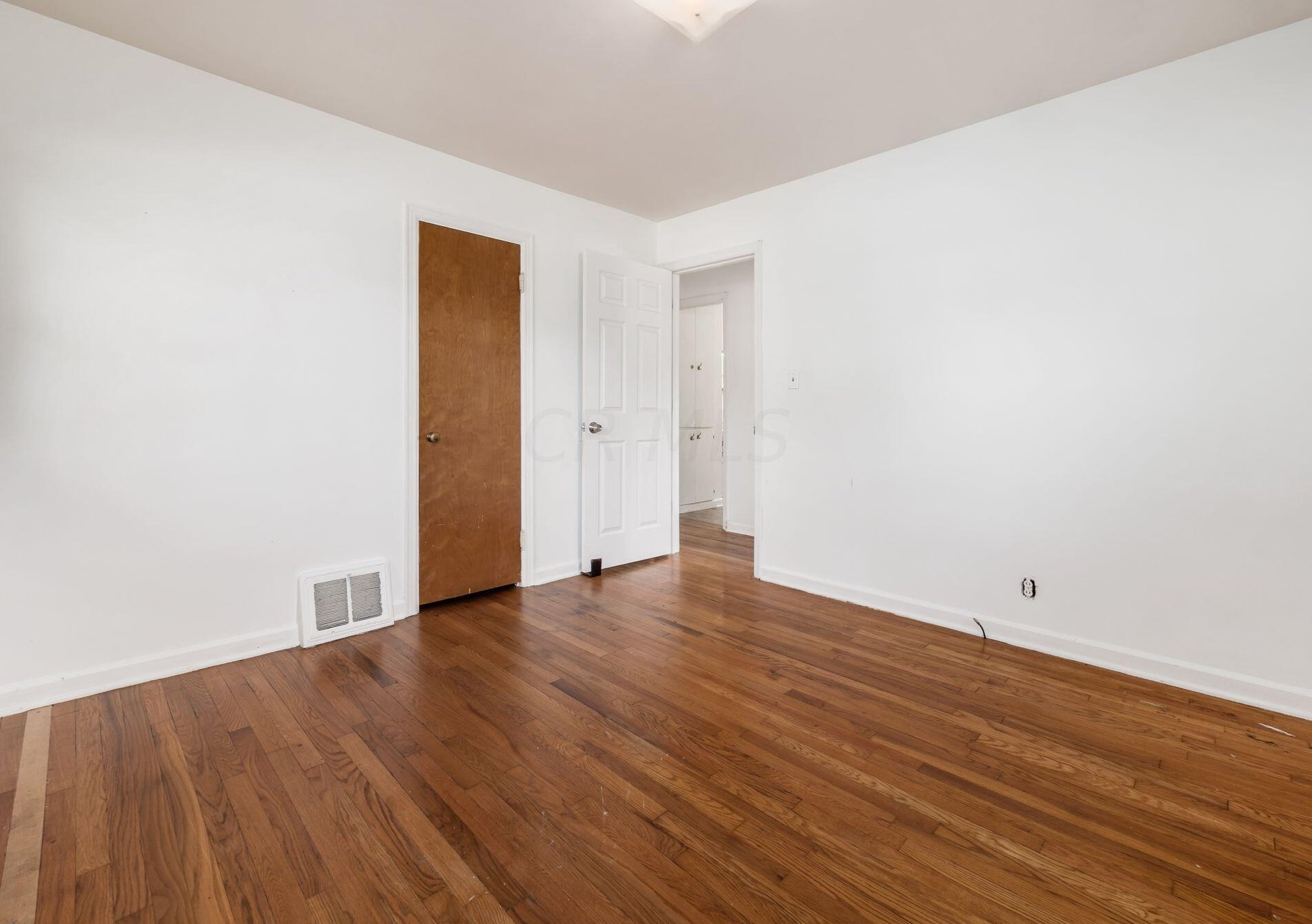 2265 Wickliffe Rd, Columbus OH 43221-1837 exterior