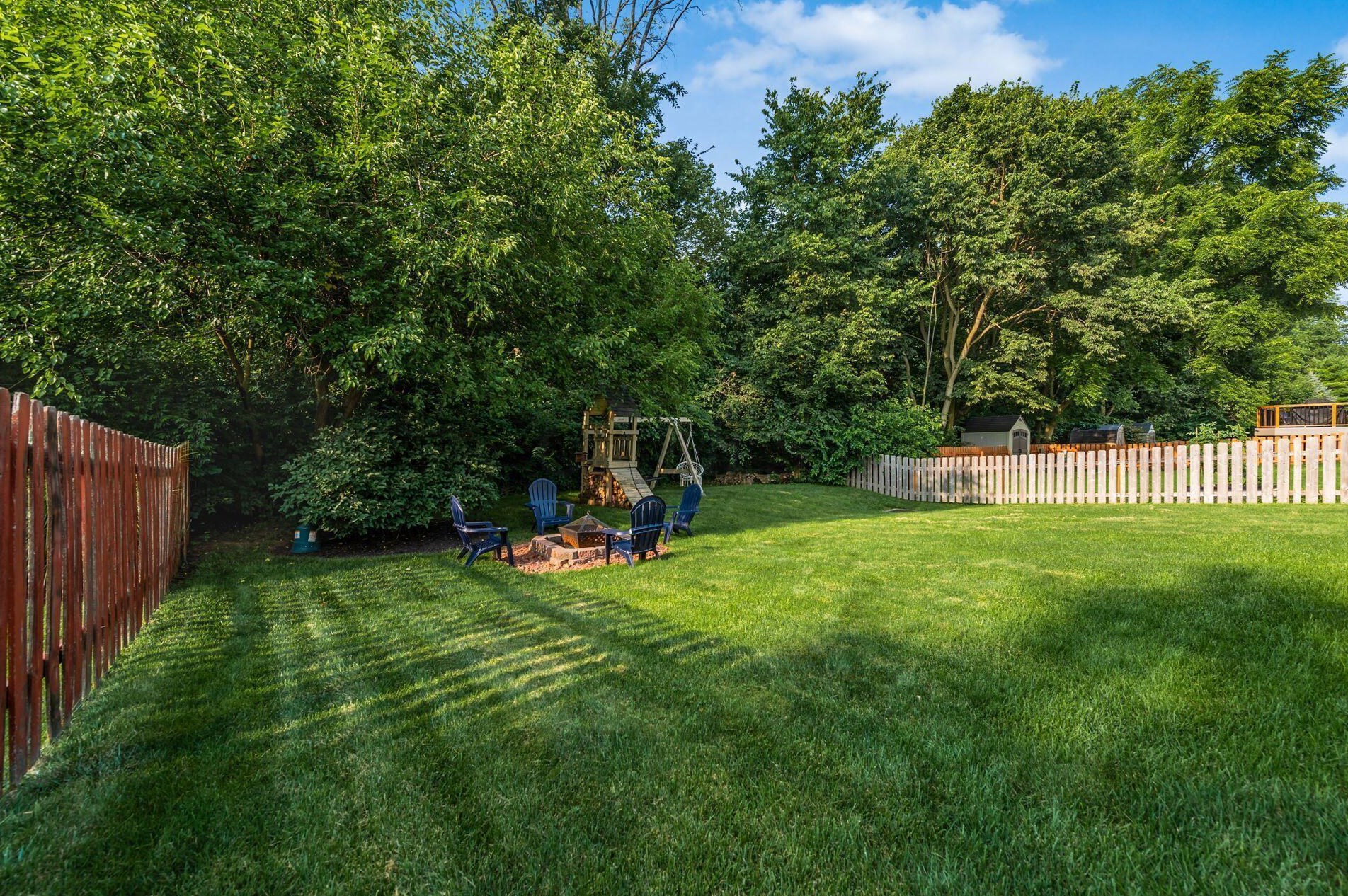 6086 Wexford Park Dr, Columbus OH 43228-9245 exterior