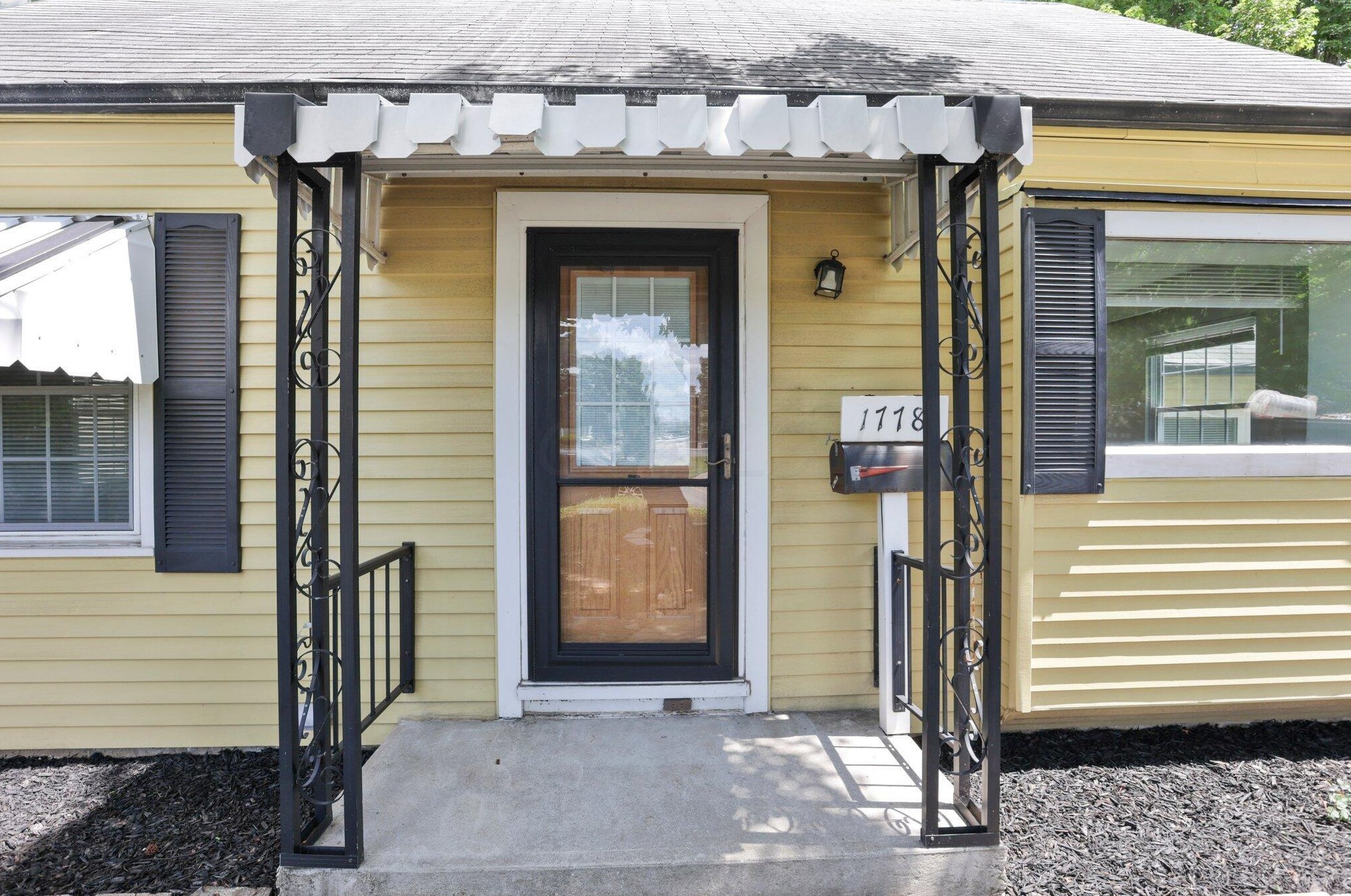 1778 Kenny Rd, Columbus OH  43212-1375 exterior