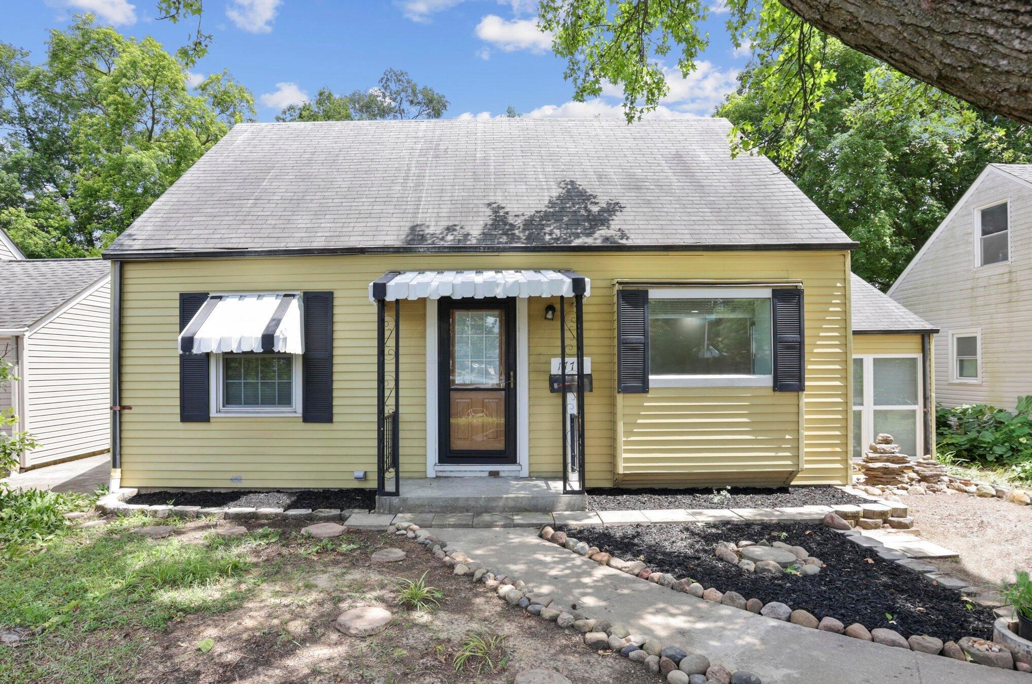 1778 Kenny Rd, Columbus OH  43212-1375 exterior