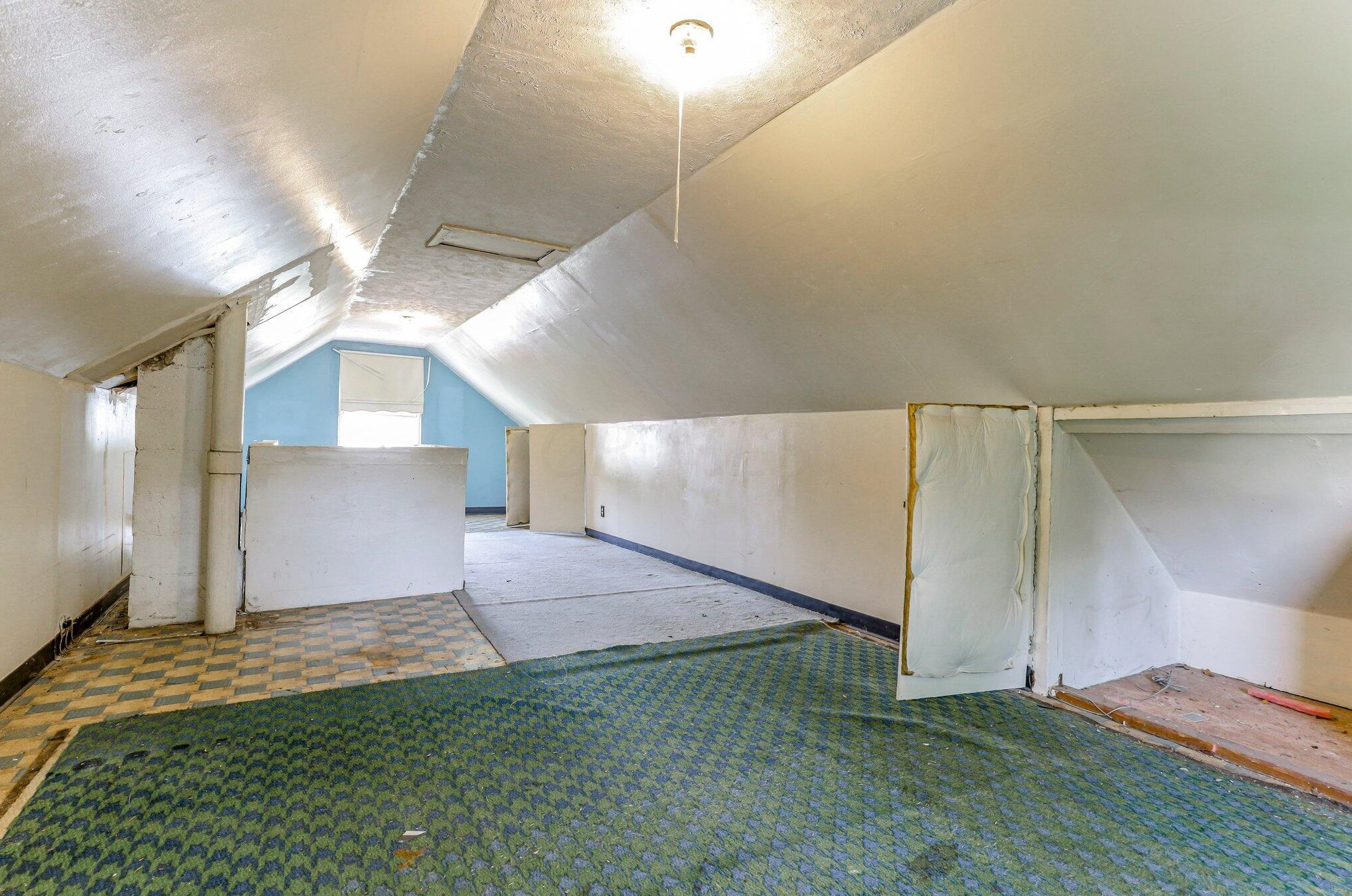 1465 22nd Ave, Columbus OH 43211-2103 exterior