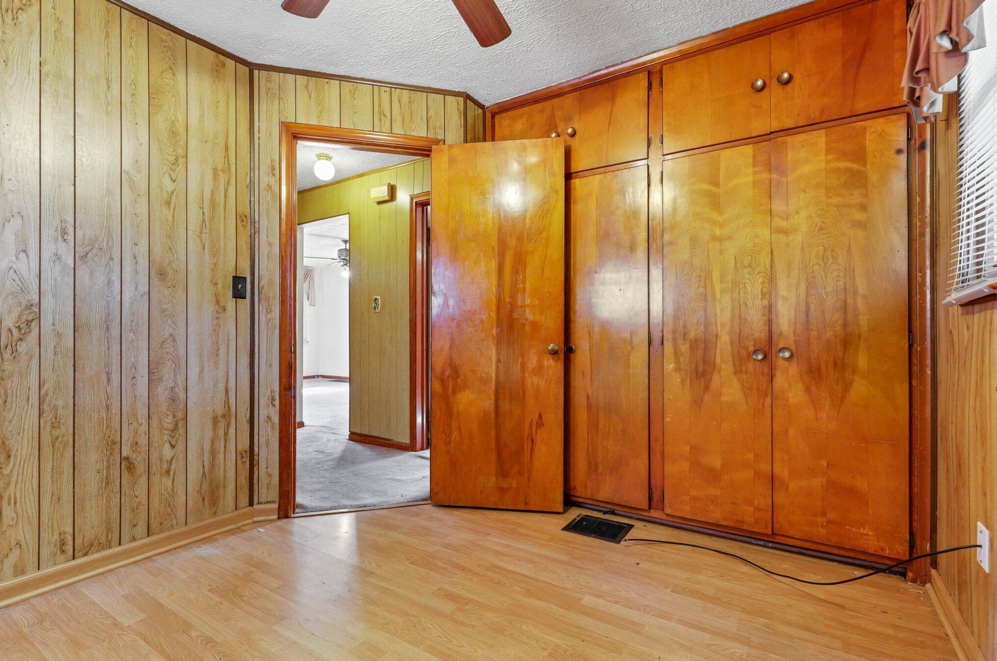 1465 22nd Ave, Columbus OH 43211-2103 exterior