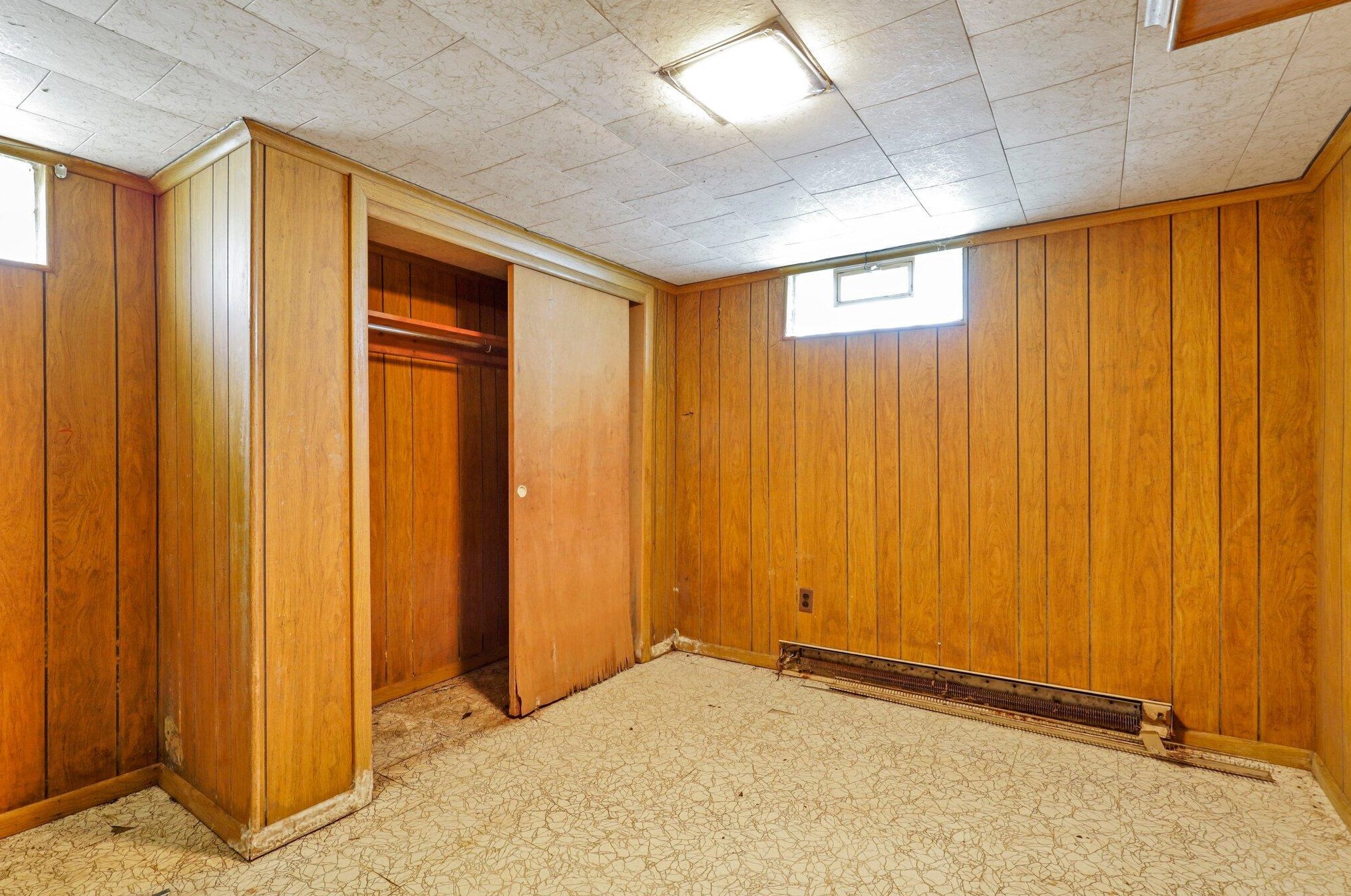 1465 22nd Ave, Columbus OH 43211-2103 exterior