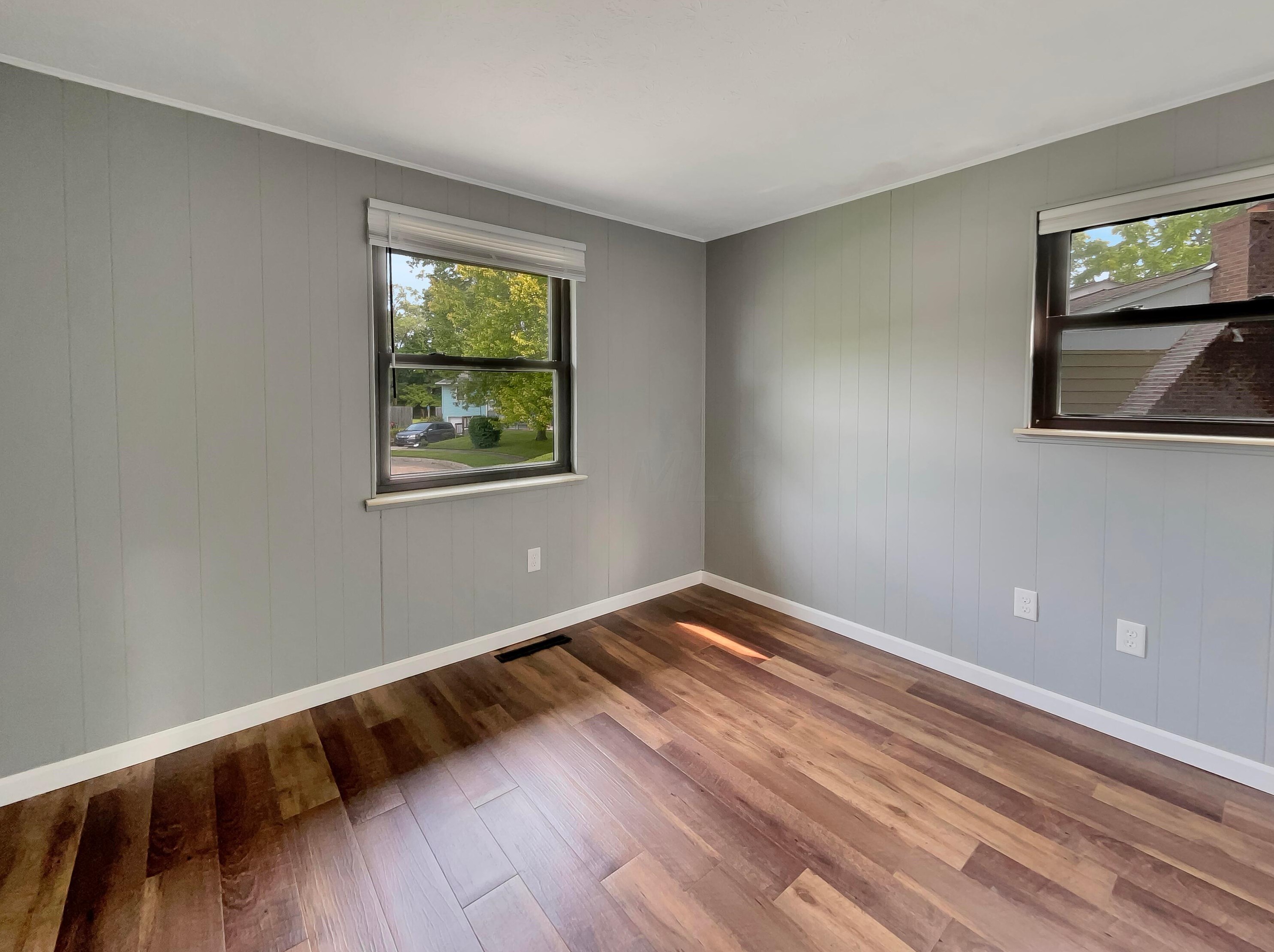 3324 Latonia Ct, Columbus OH  43232-5937 exterior