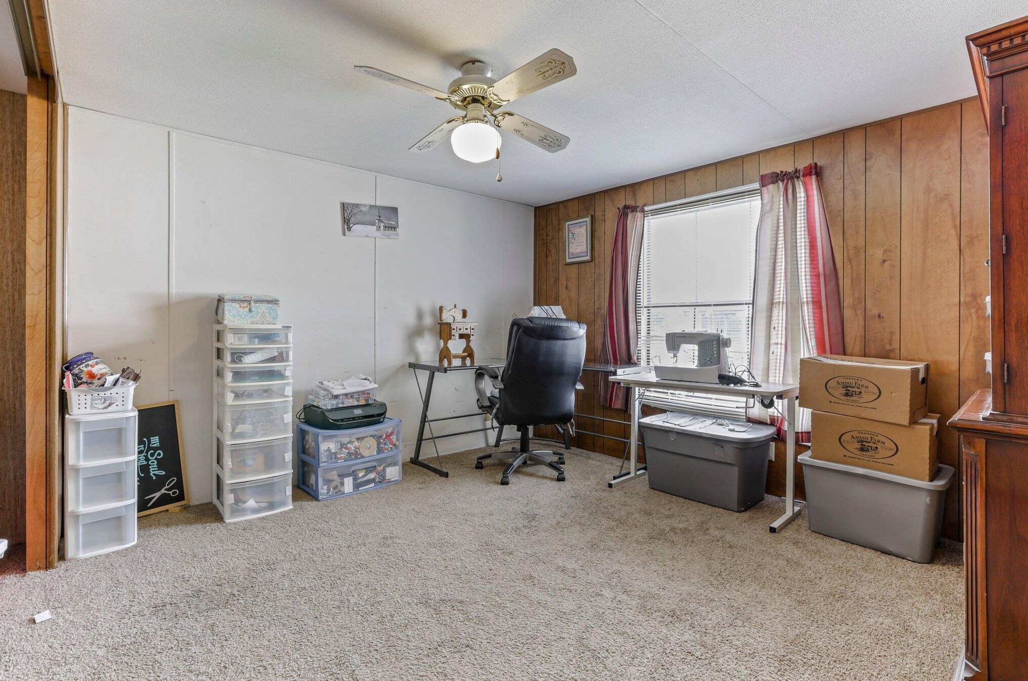 801 Scarlett Ln, Columbus OH 43207-8735 exterior