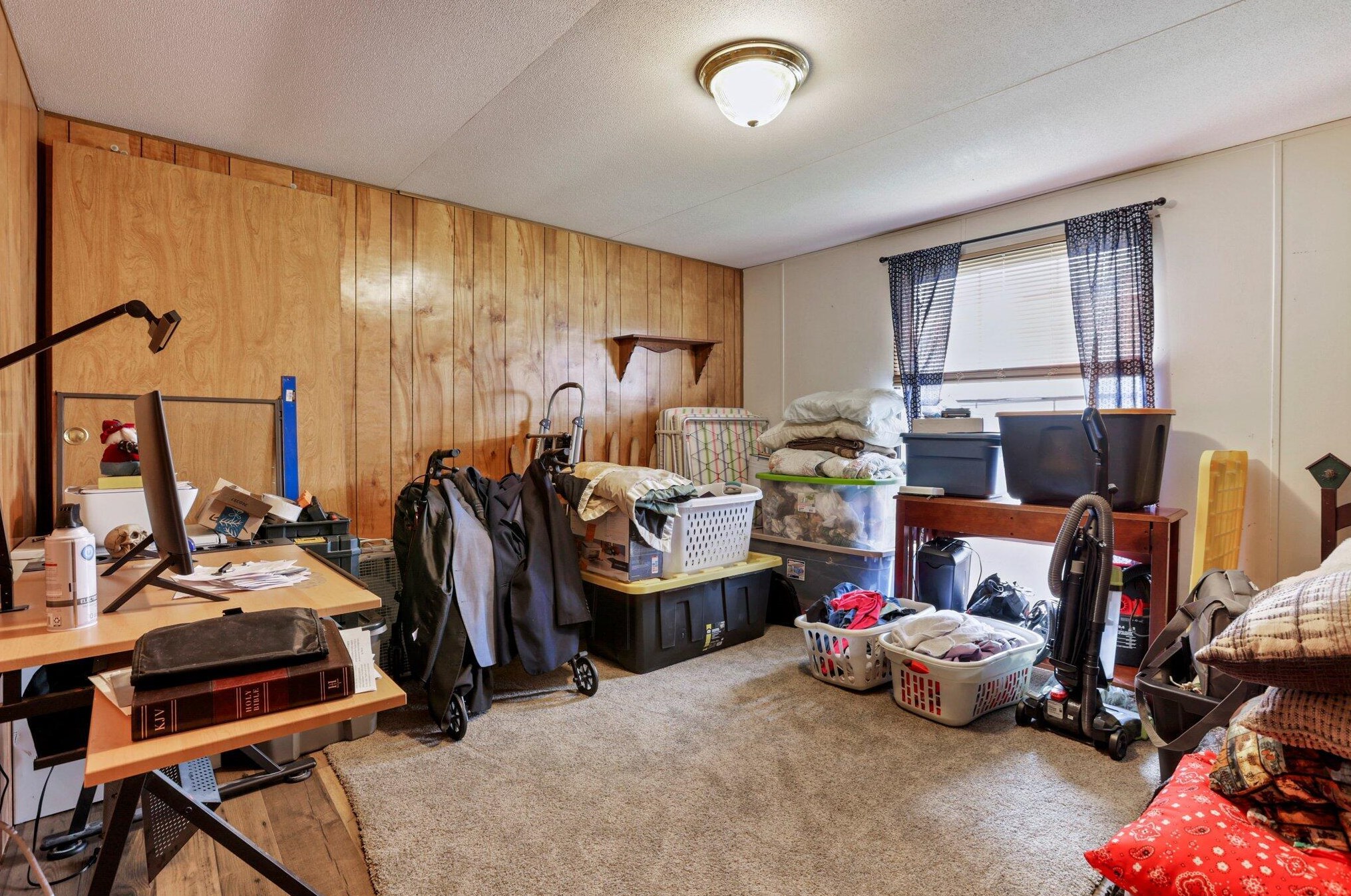 801 Scarlett Ln, Columbus OH 43207-8735 exterior