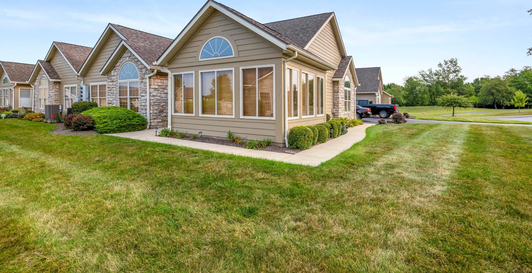 1633 Crossing Blvd, Circleville, OH 43113-8818