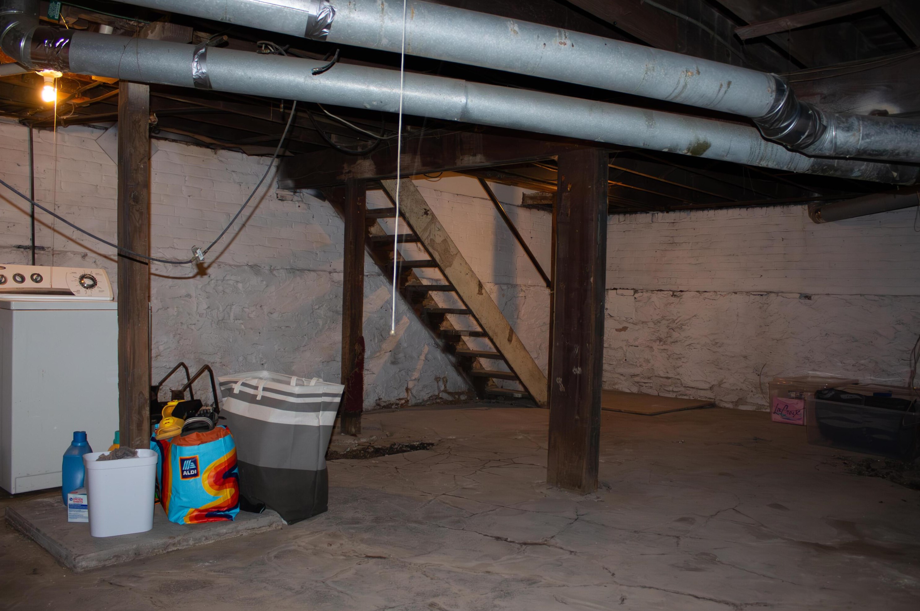 341 18 Ave, Columbus OH 43201-1792 exterior