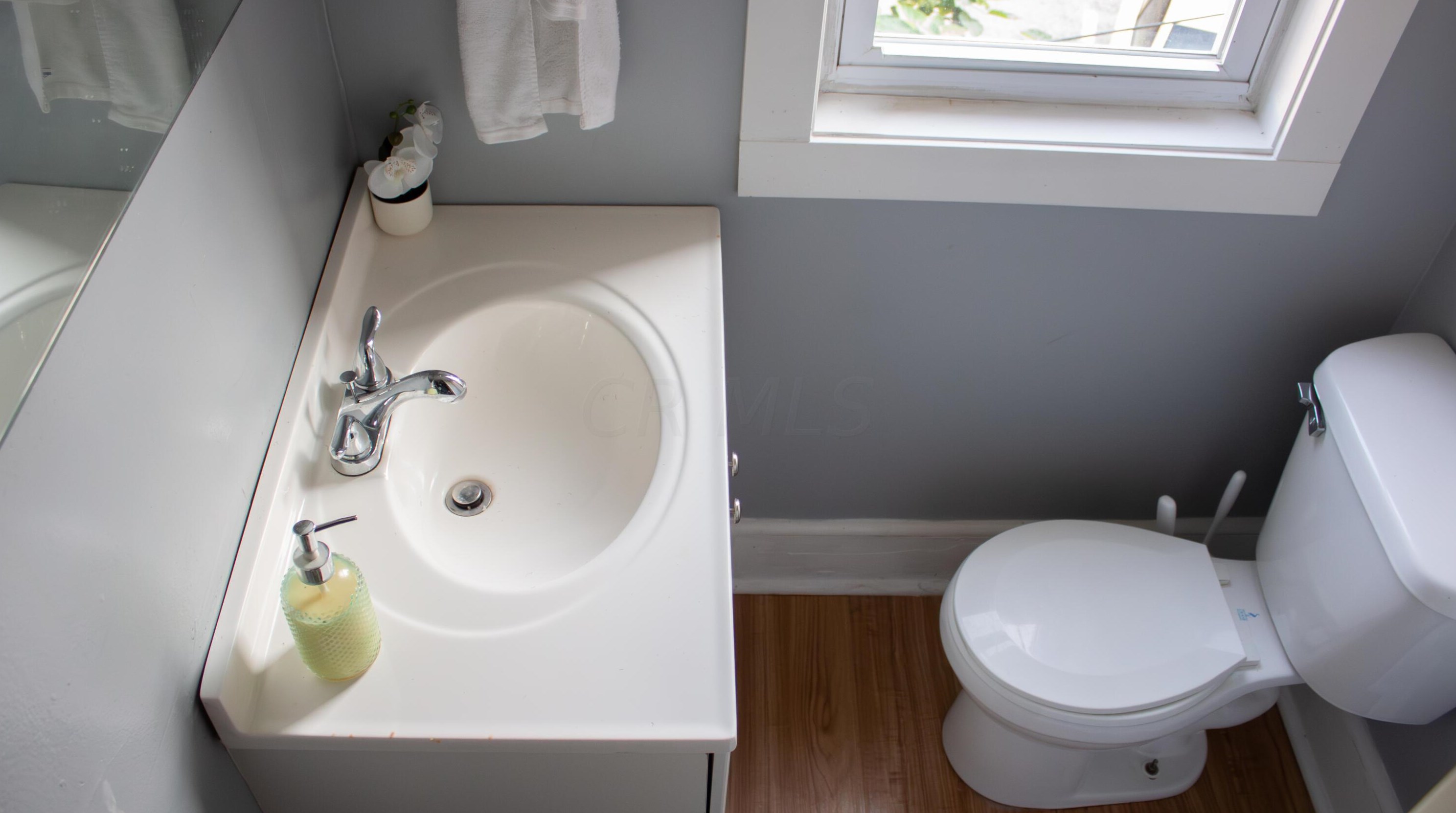 341 18 Ave, Columbus OH 43201-1792 exterior