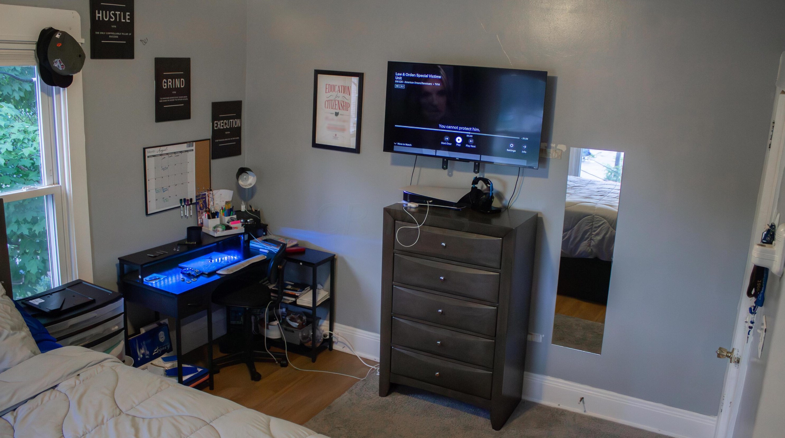 341 18 Ave, Columbus OH 43201-1792 exterior