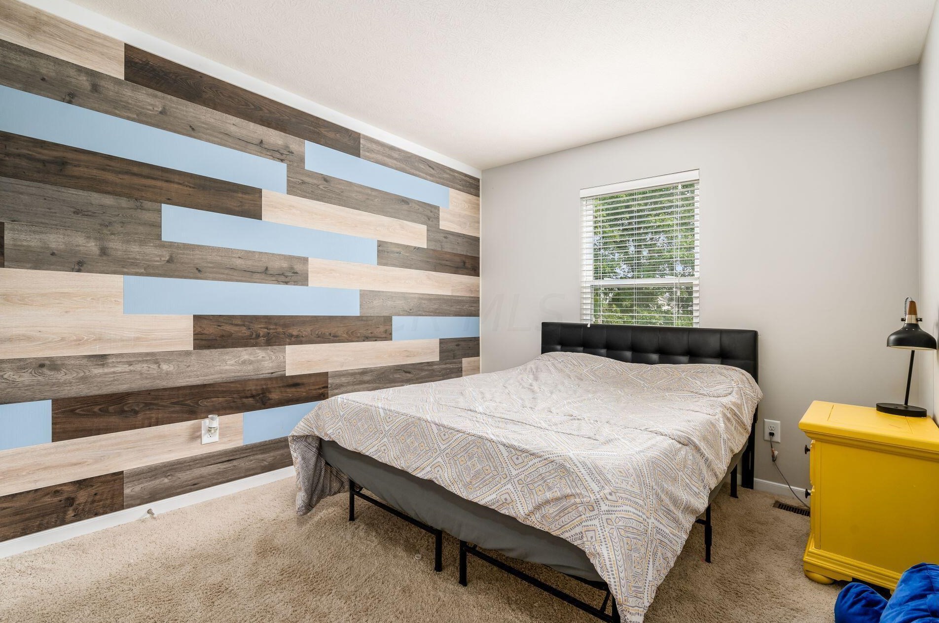 881 Sapphire Flame Dr, Delaware OH  43015-5094 exterior