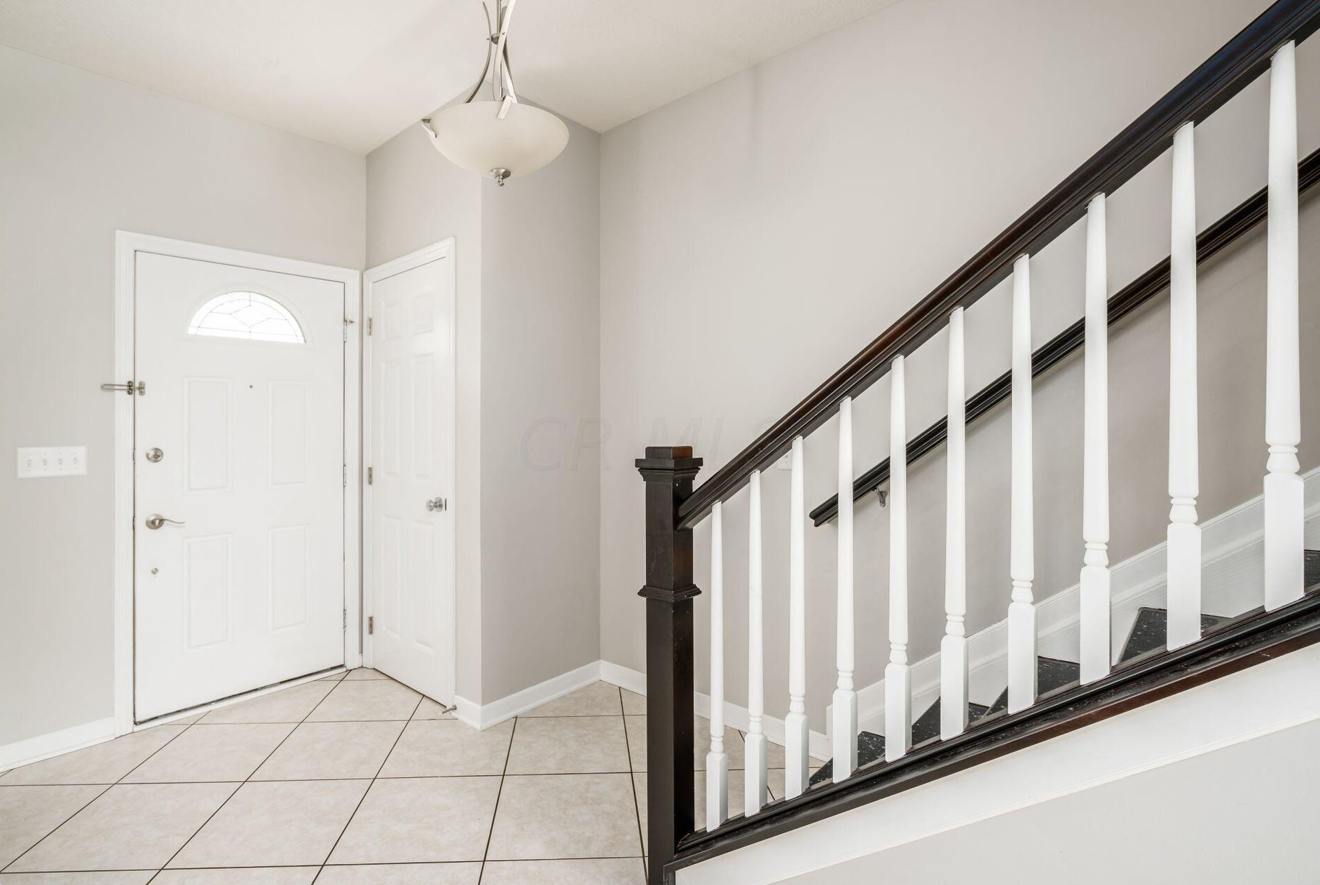 881 Sapphire Flame Dr, Delaware OH  43015-5094 exterior