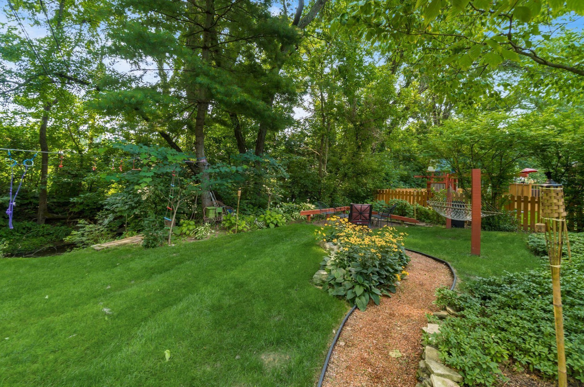 444 Anthony Ct, Columbus OH 43230-2626 exterior