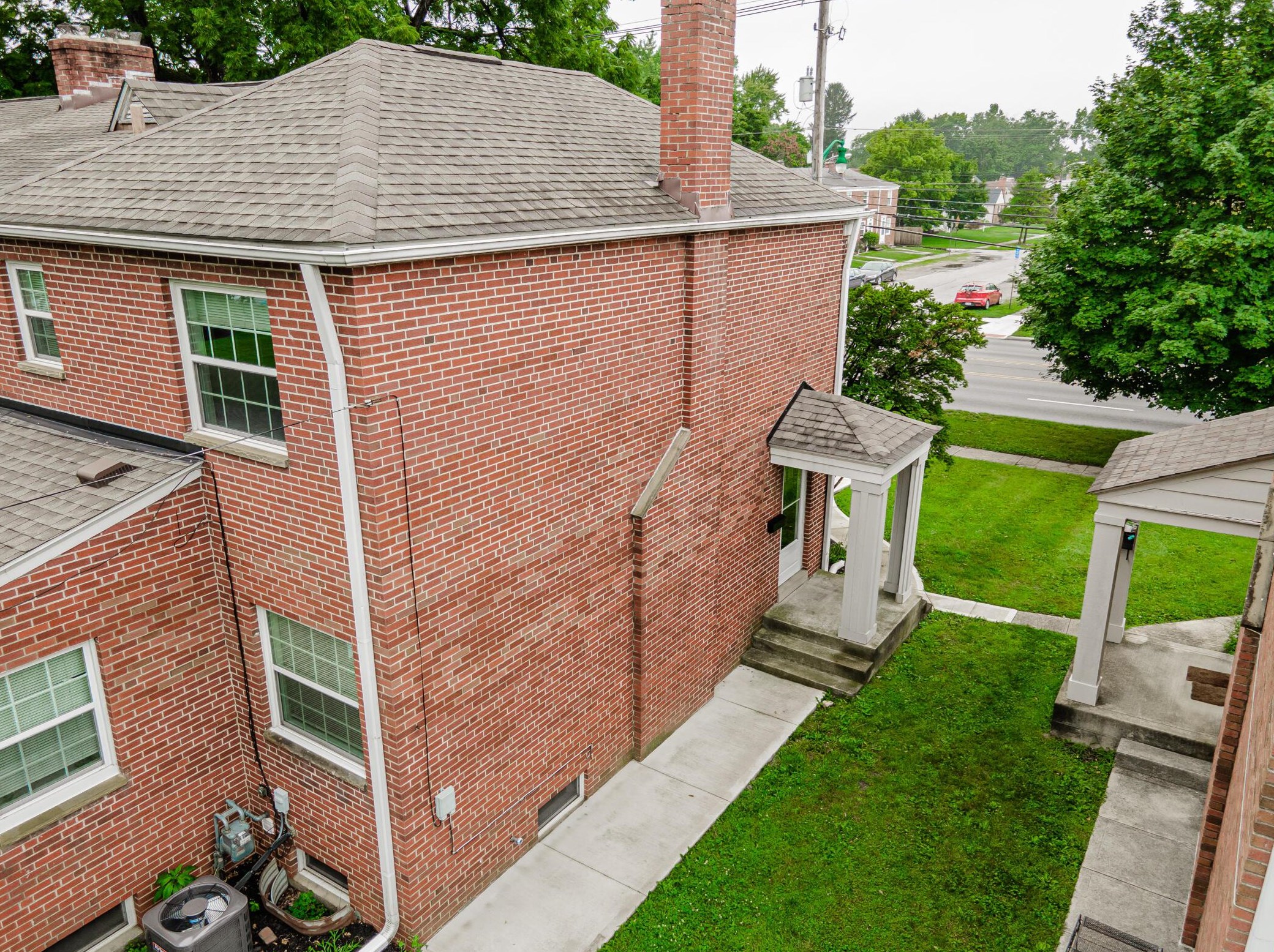 4648 High St, Columbus OH 43207-1154 exterior