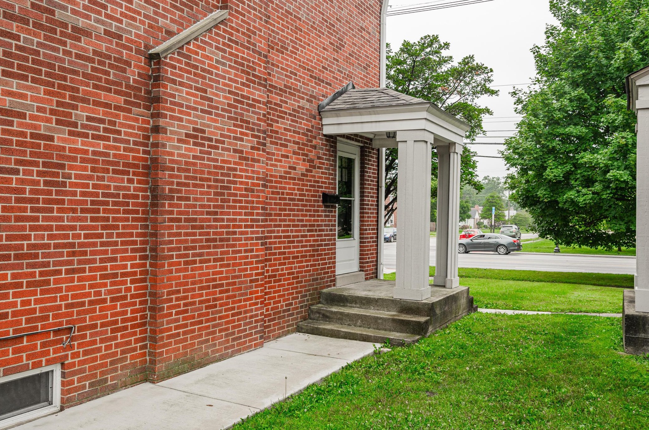 4648 High St, Columbus OH 43207-1154 exterior