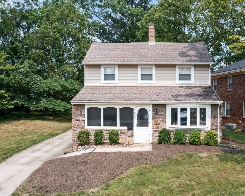 176 Torrence Rd, Columbus OH 43214-3842 exterior