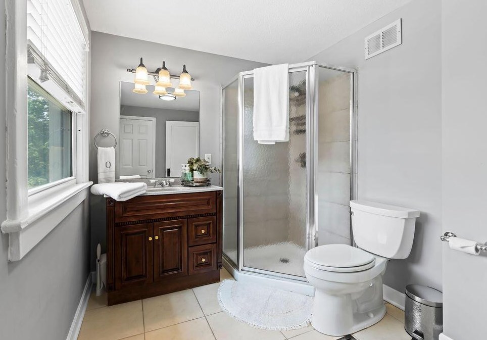 176 Torrence Rd, Columbus OH 43214-3842 exterior