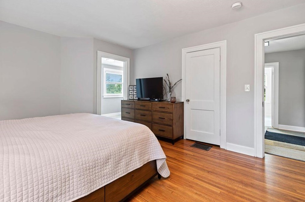 176 Torrence Rd, Columbus OH 43214-3842 exterior