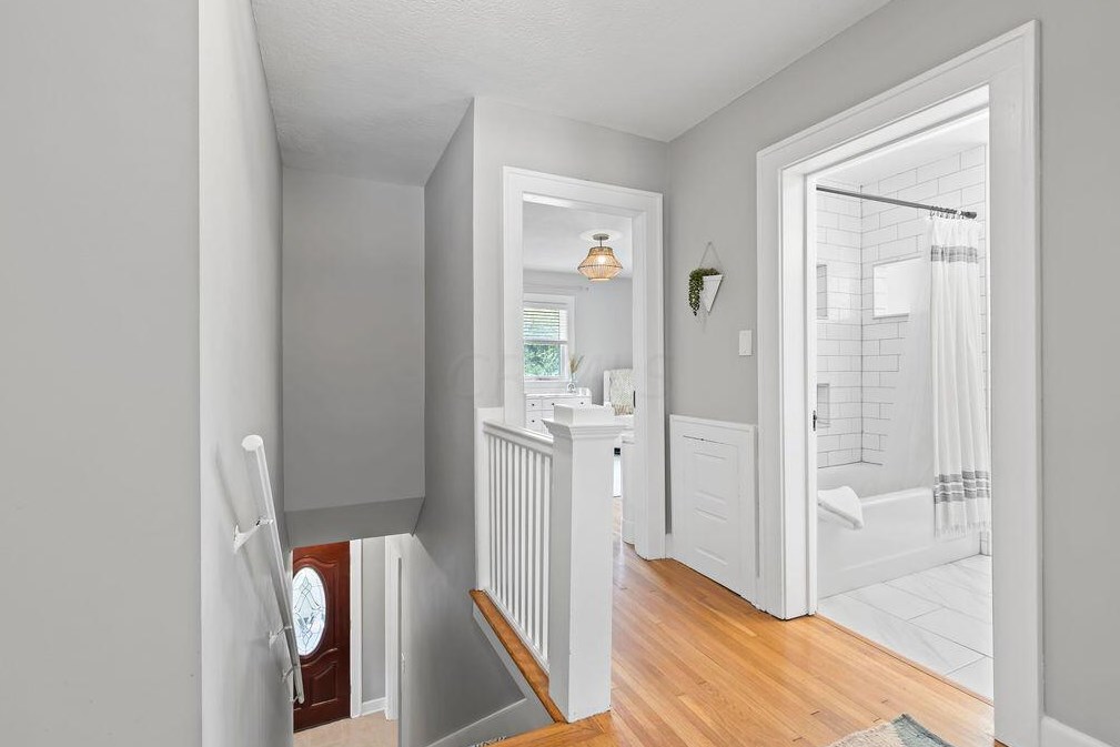 176 Torrence Rd, Columbus OH 43214-3842 exterior