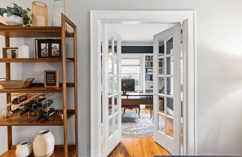 176 Torrence Rd, Columbus OH 43214-3842 exterior