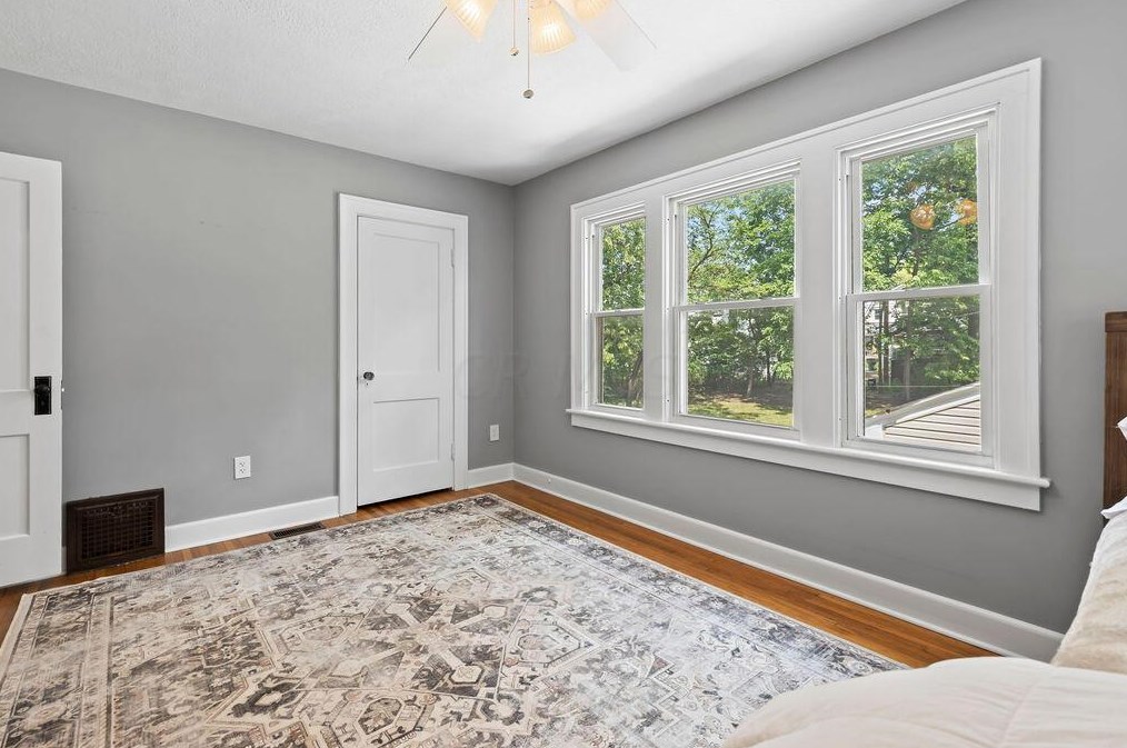 176 Torrence Rd, Columbus OH 43214-3842 exterior