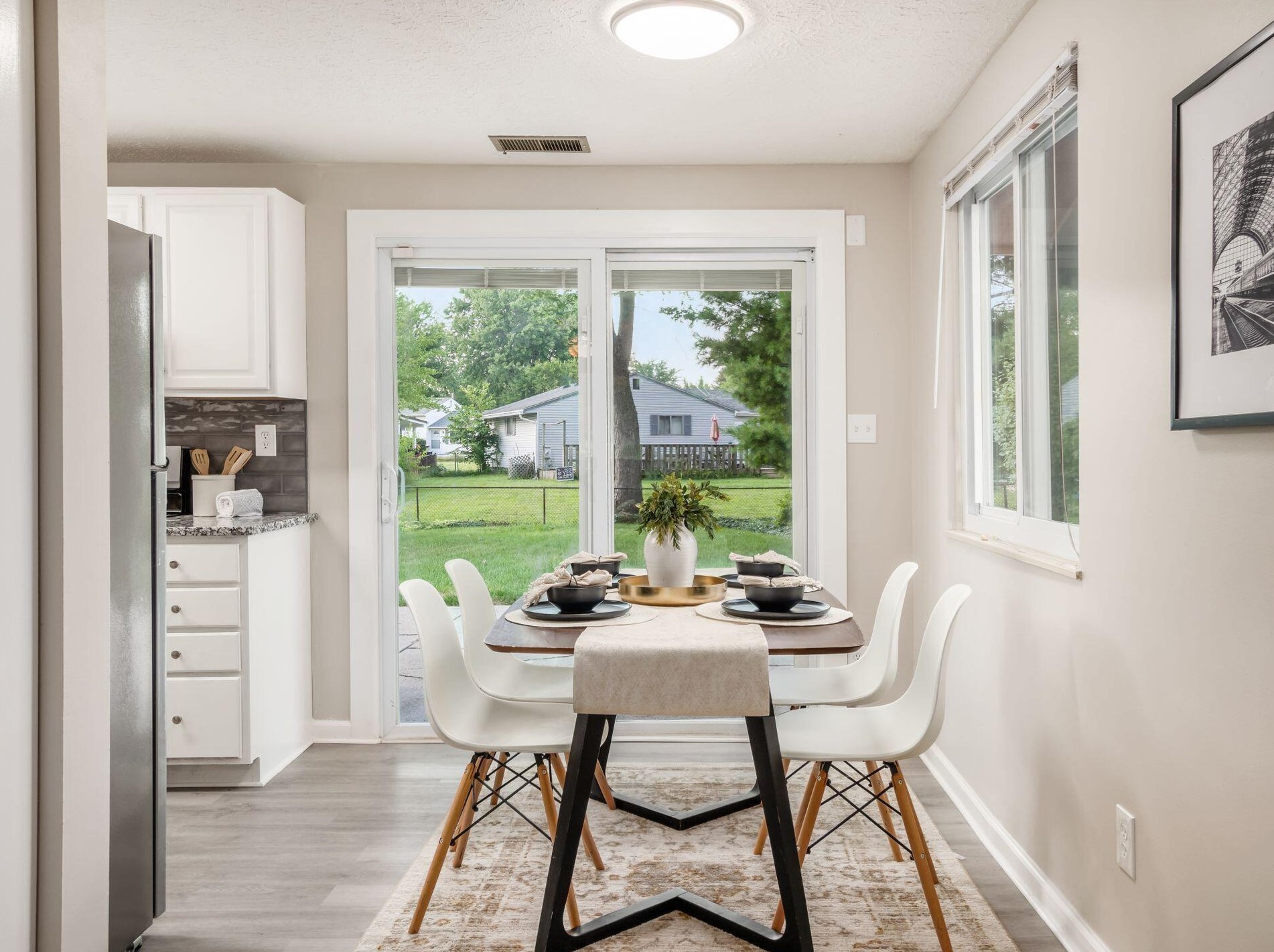 2192 Laurelwood Dr, Columbus OH 43229-2800 exterior