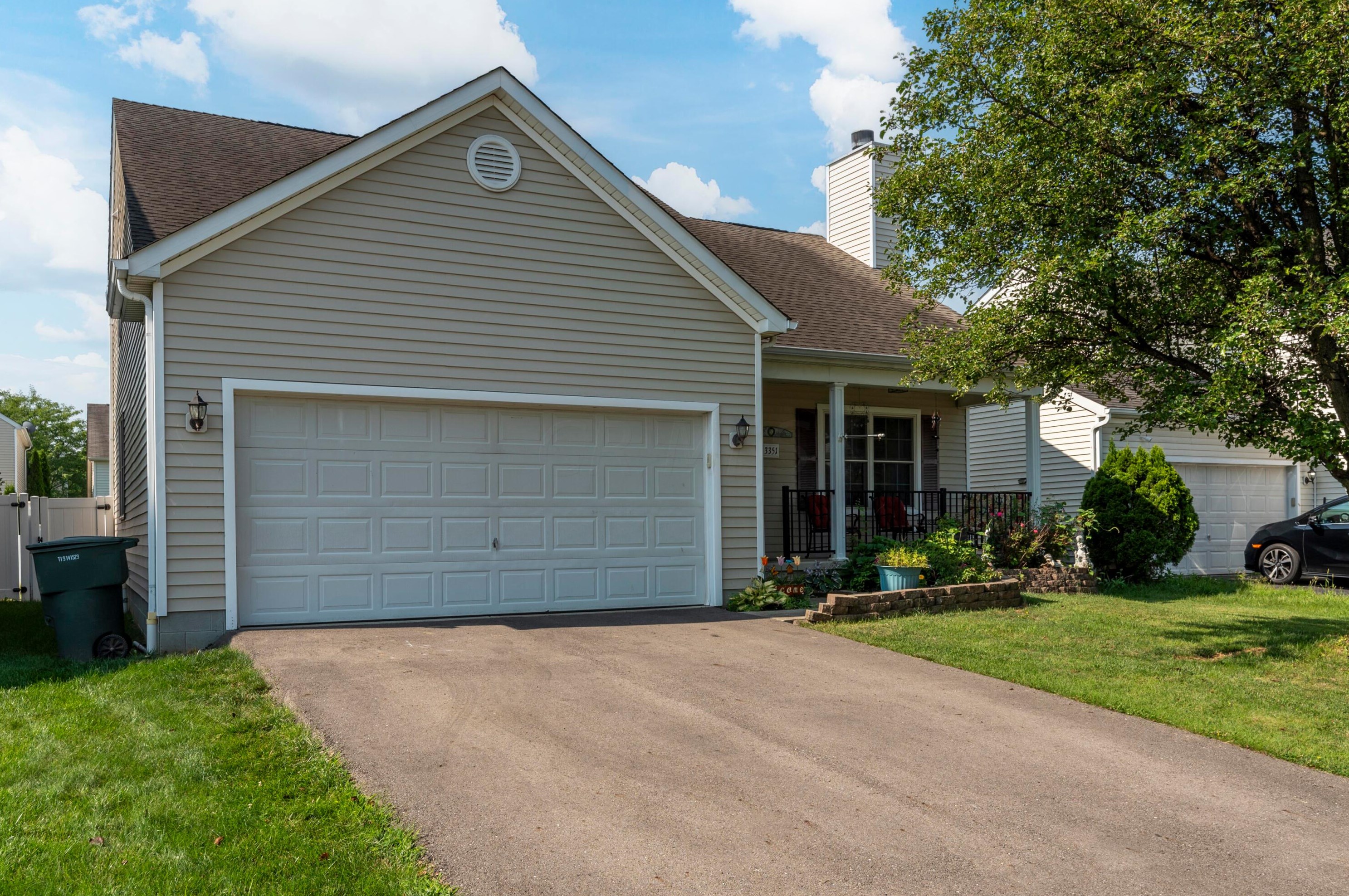 3351 Mccutcheon Crossing Dr, Columbus, OH 43219-5046