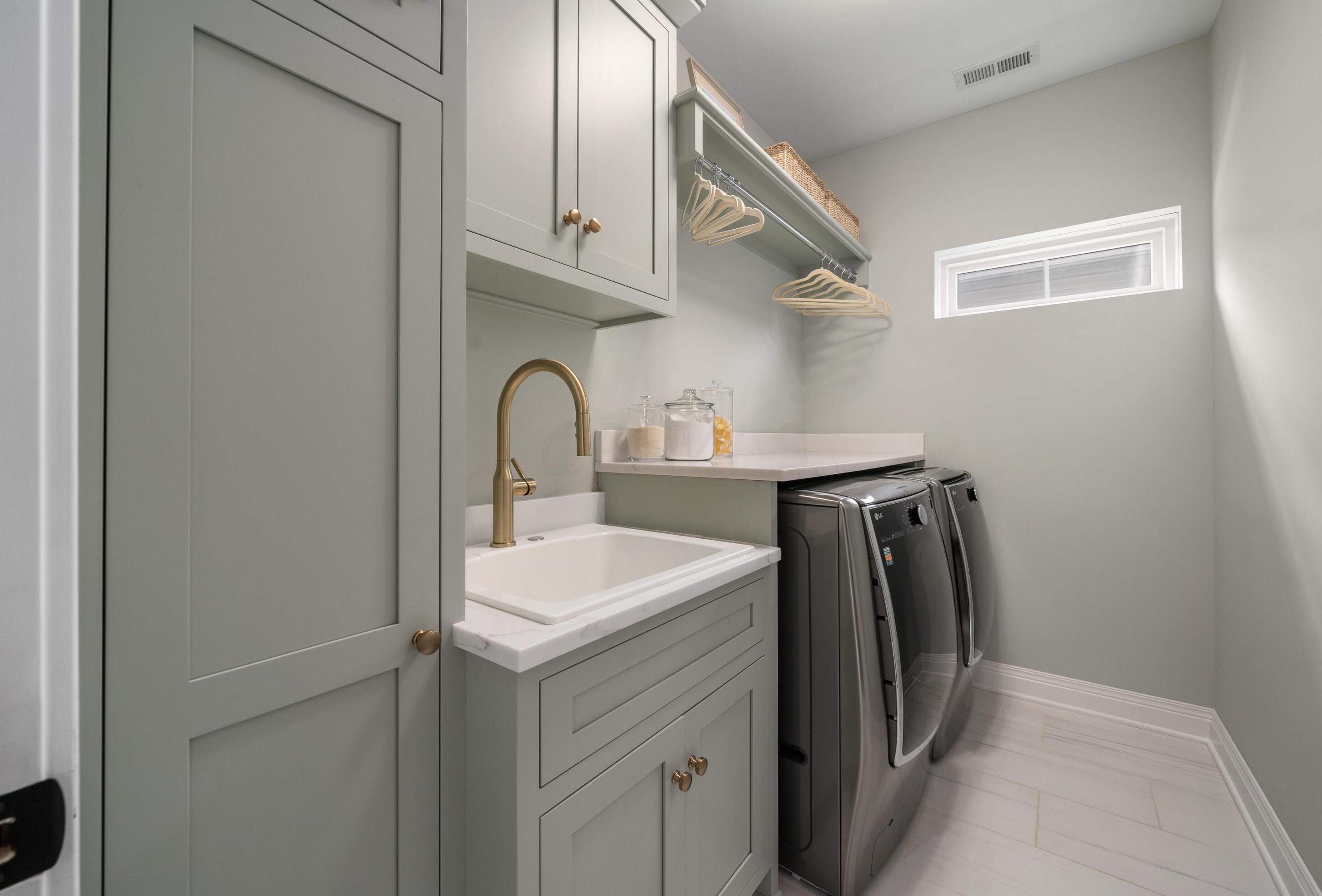 1374 5th St, Columbus OH 43201-2565 exterior