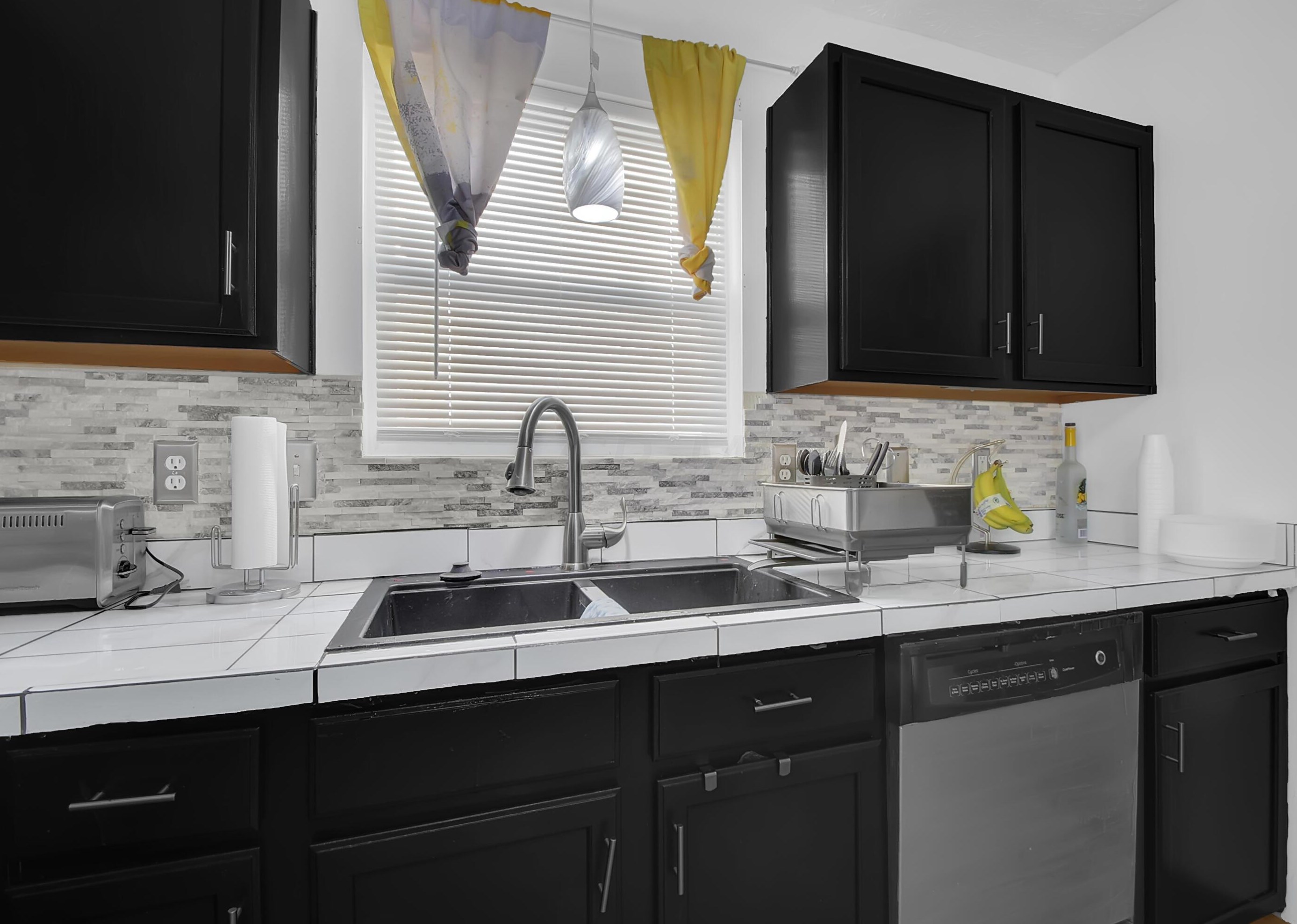 6298 Pompano St, Cnl Wnchstr OH 43110-9525 exterior