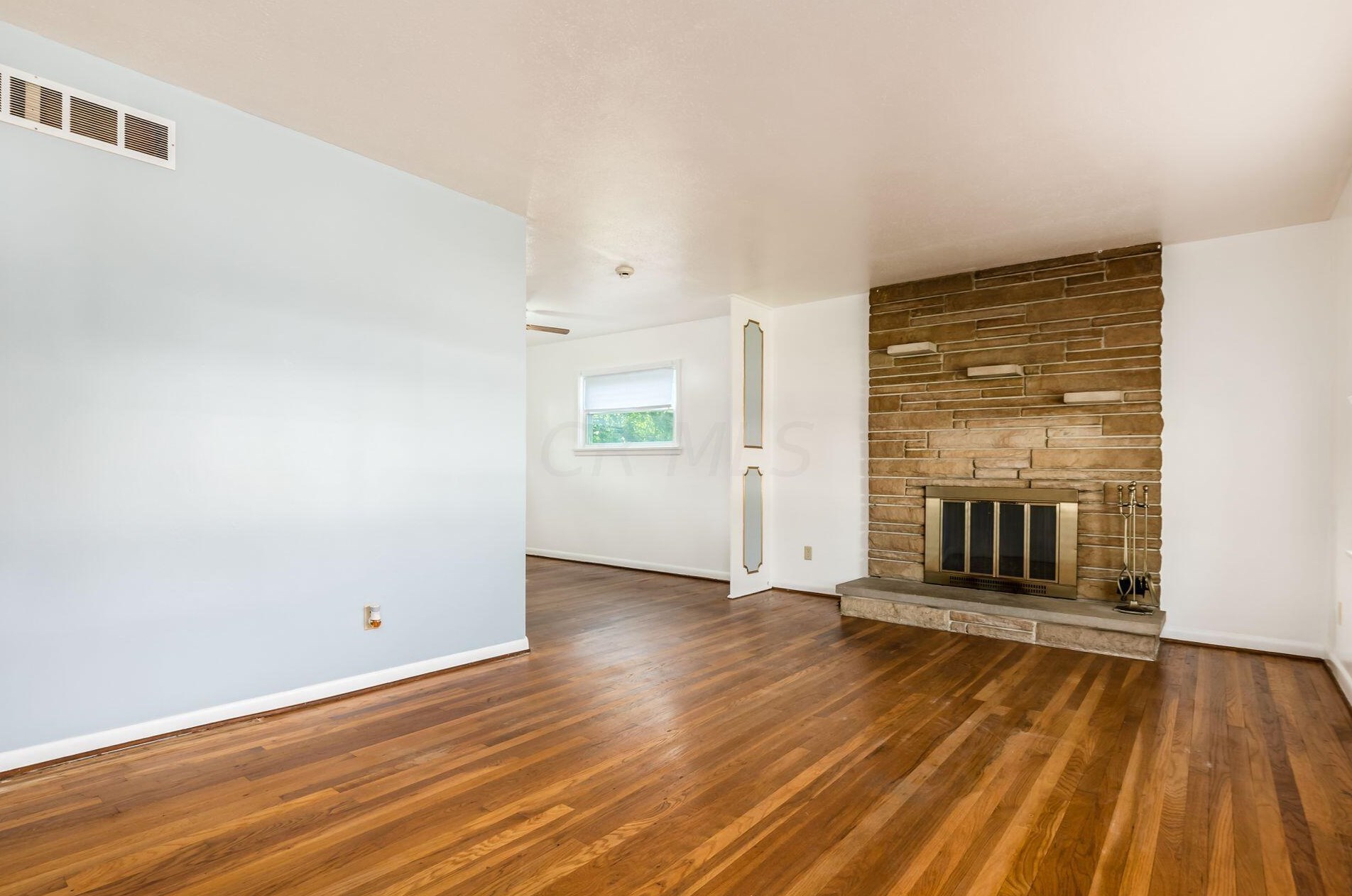 1494 Ave Dr, Columbus OH 43227-3262 exterior