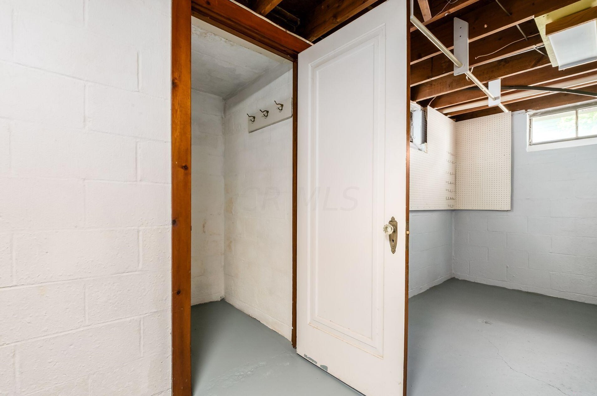 1494 Ave Dr, Columbus OH 43227-3262 exterior